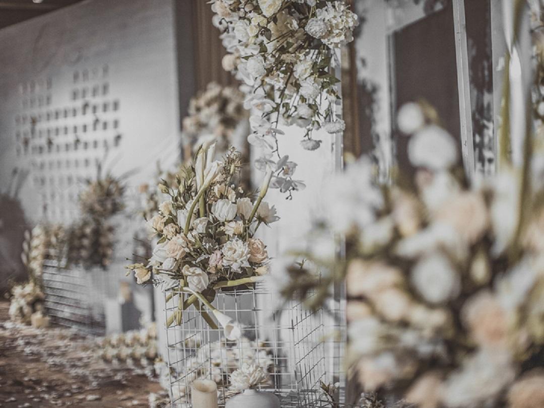 爆款套餐 昆明洲际酒店简约欧式香槟金色系主题婚礼