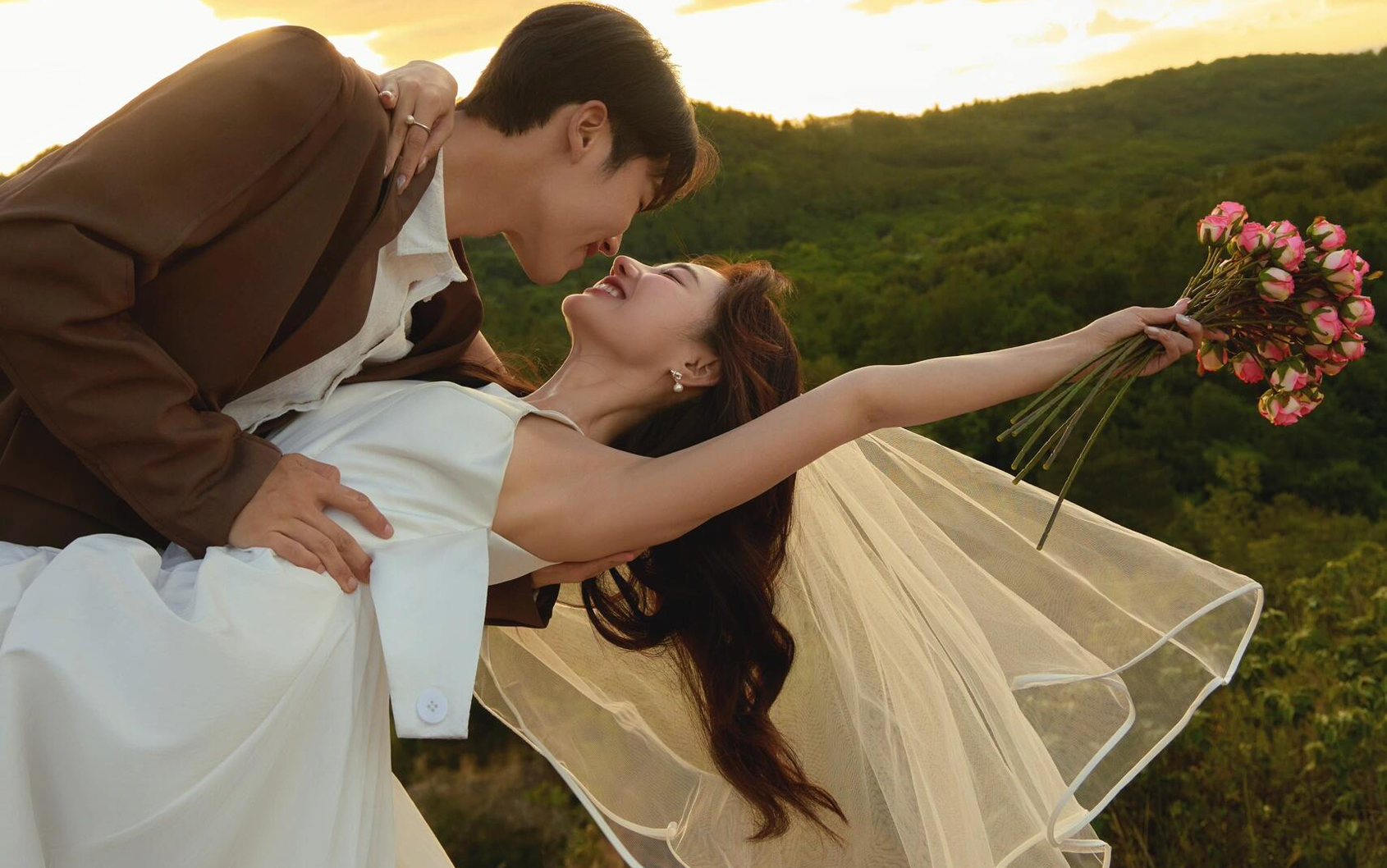外景秋季婚纱照外景