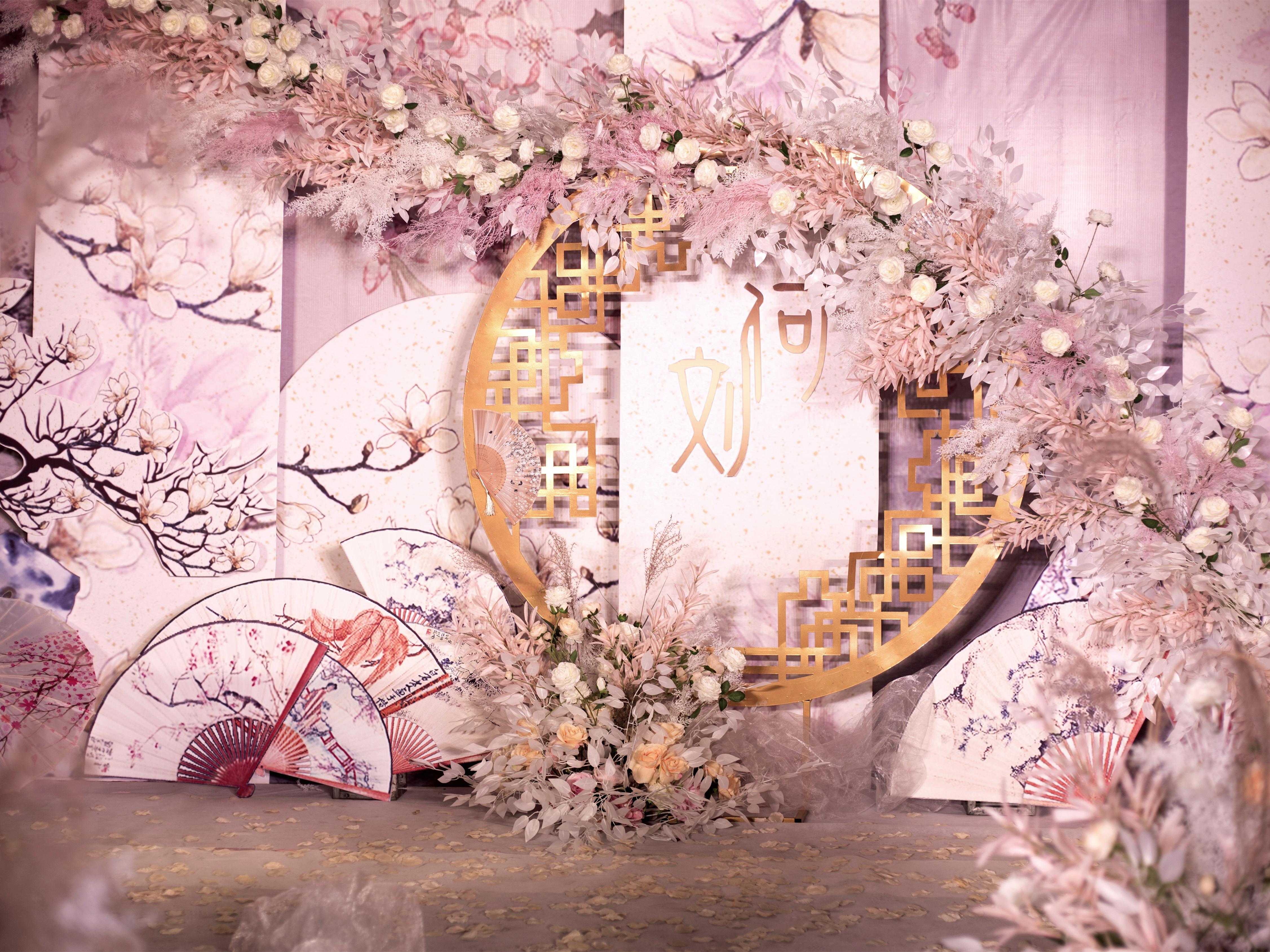 粉色新中式 春天的气息 含四大人员