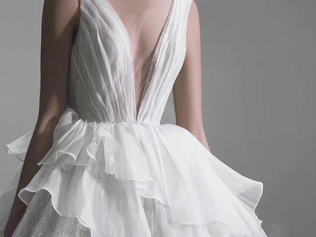 【超值租赁】仪式一套+出门纱一套+敬酒服一套