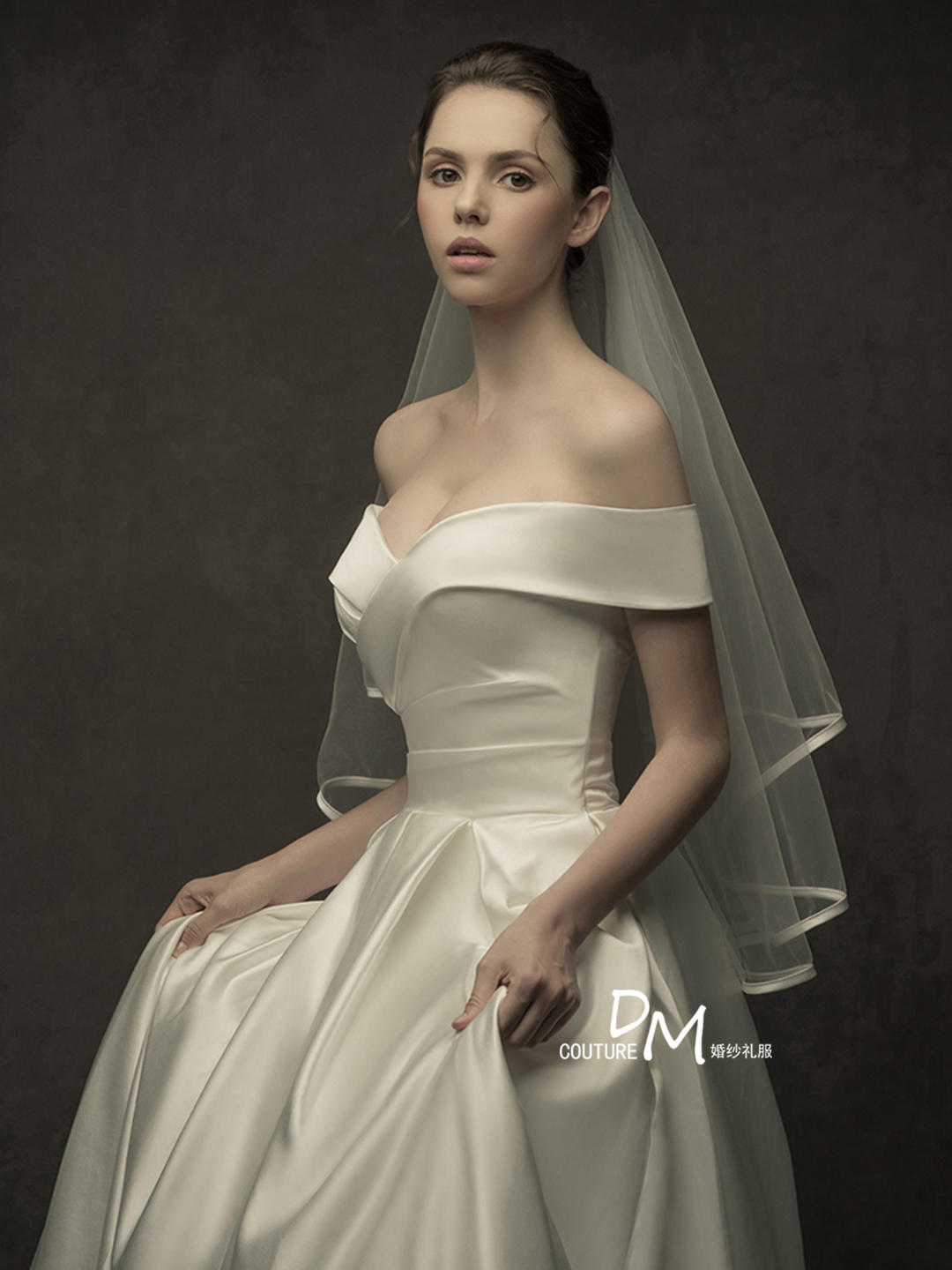 DM婚纱/缎面高定系列/初见