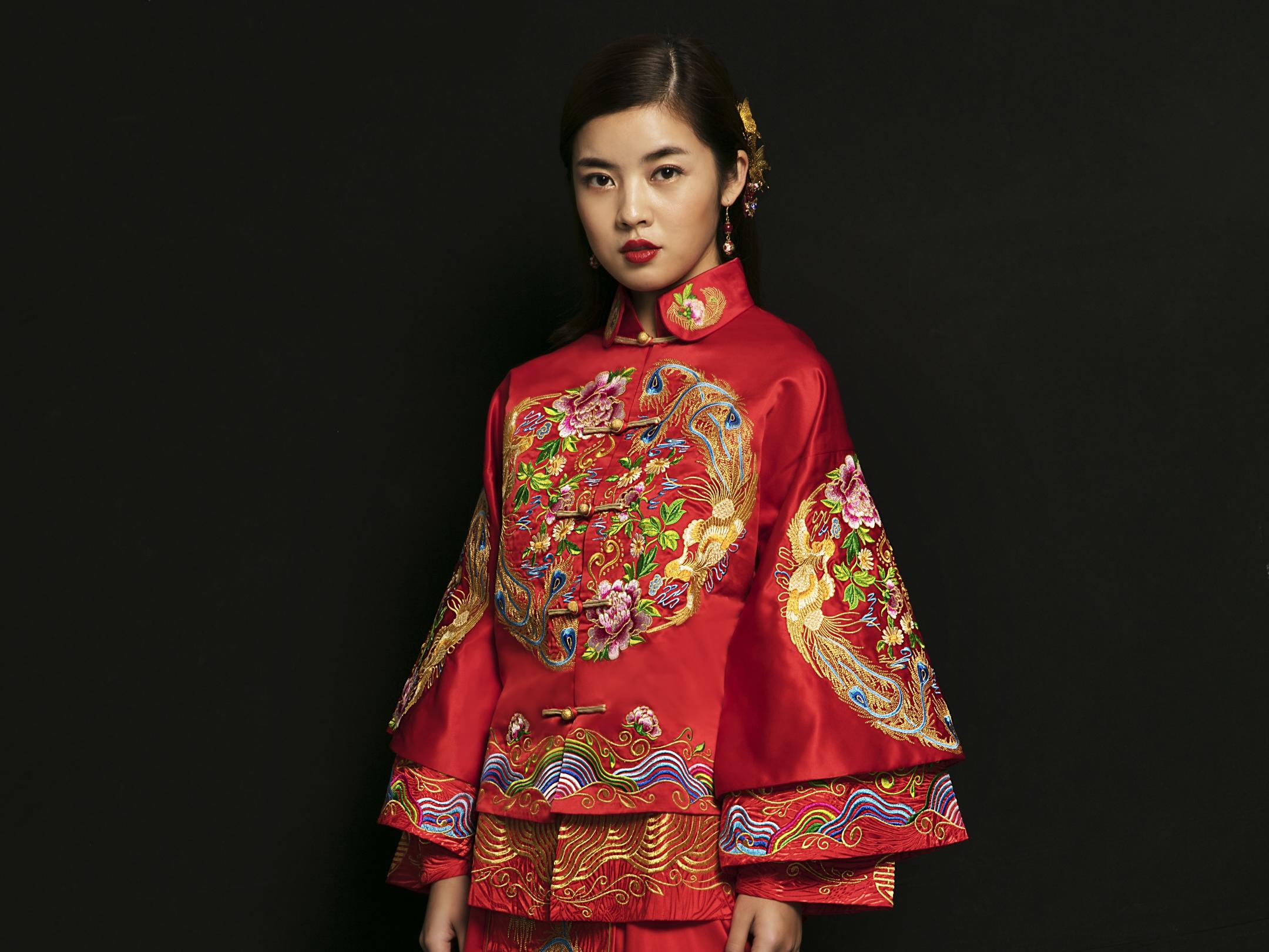 中式古典婚纱图片_中式婚纱