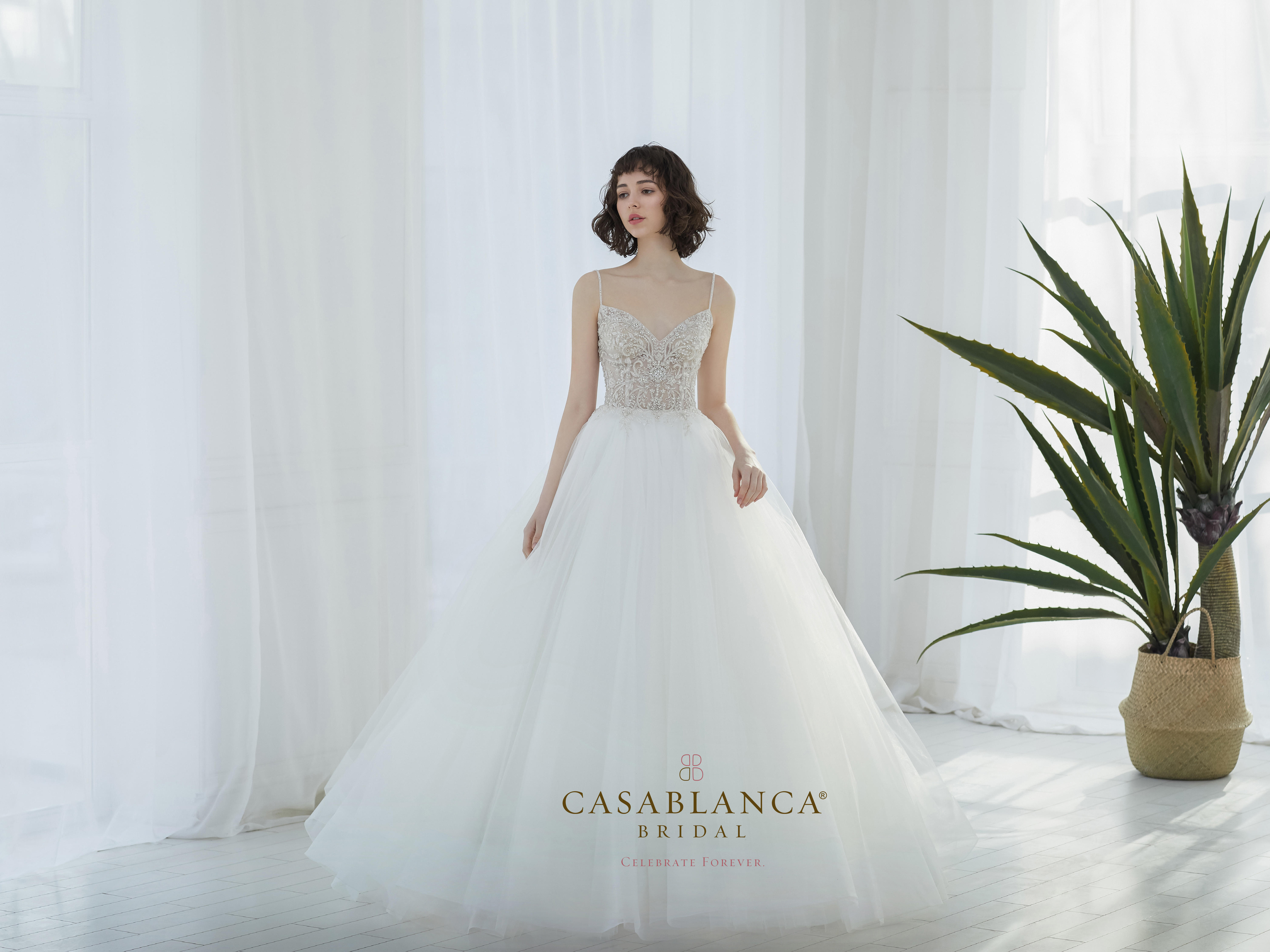 美国CasaBlanca吊带蕾丝镶珠蕾丝甜美婚纱