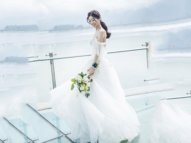 婚纱礼服助理_婚纱礼服