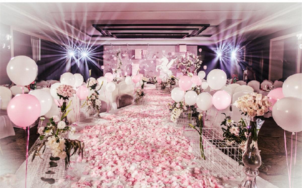 红色个性-泰式风格婚礼现场