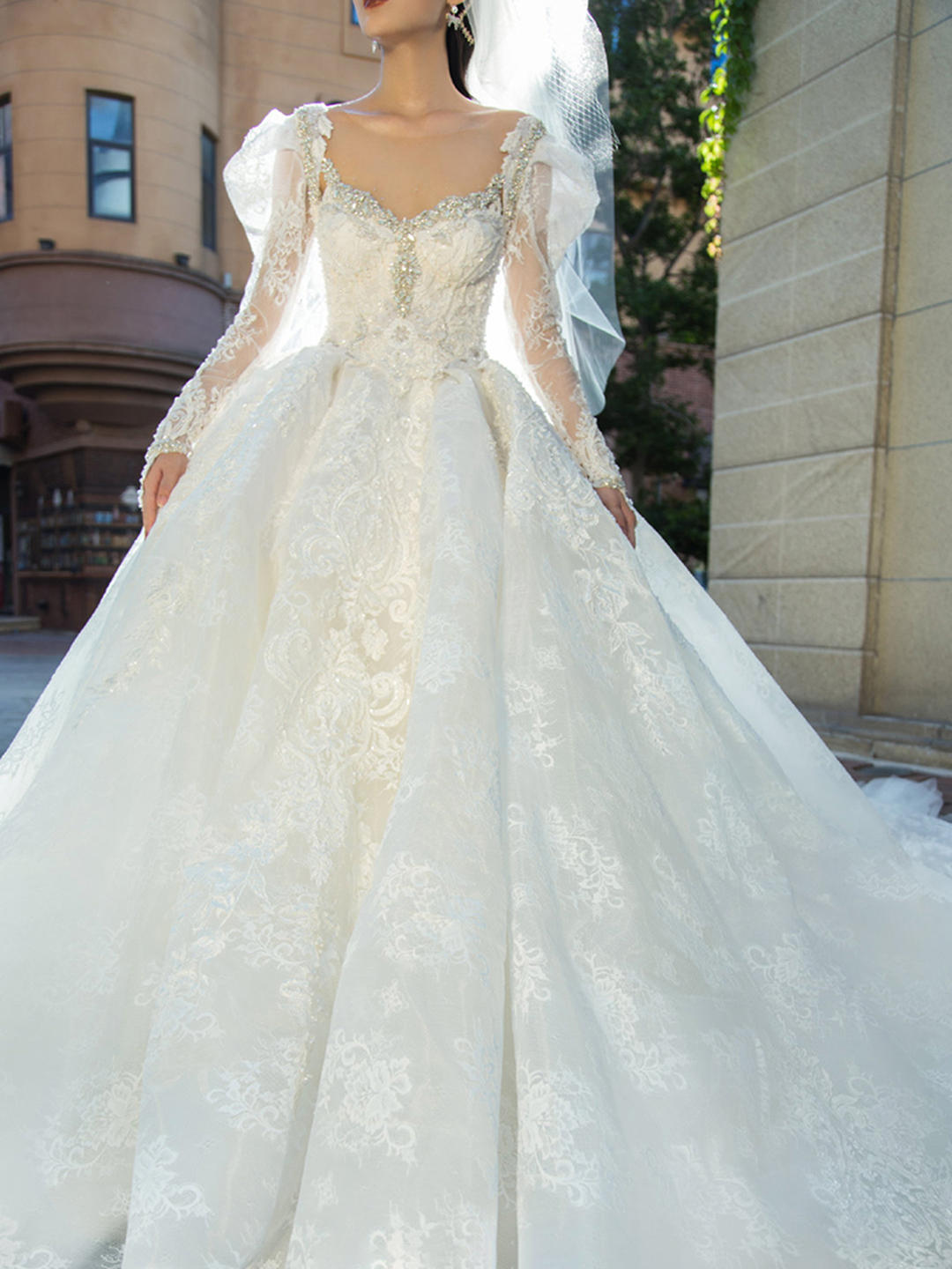 【高端尊享】国际轻奢婚纱2件+高定晚礼服1件