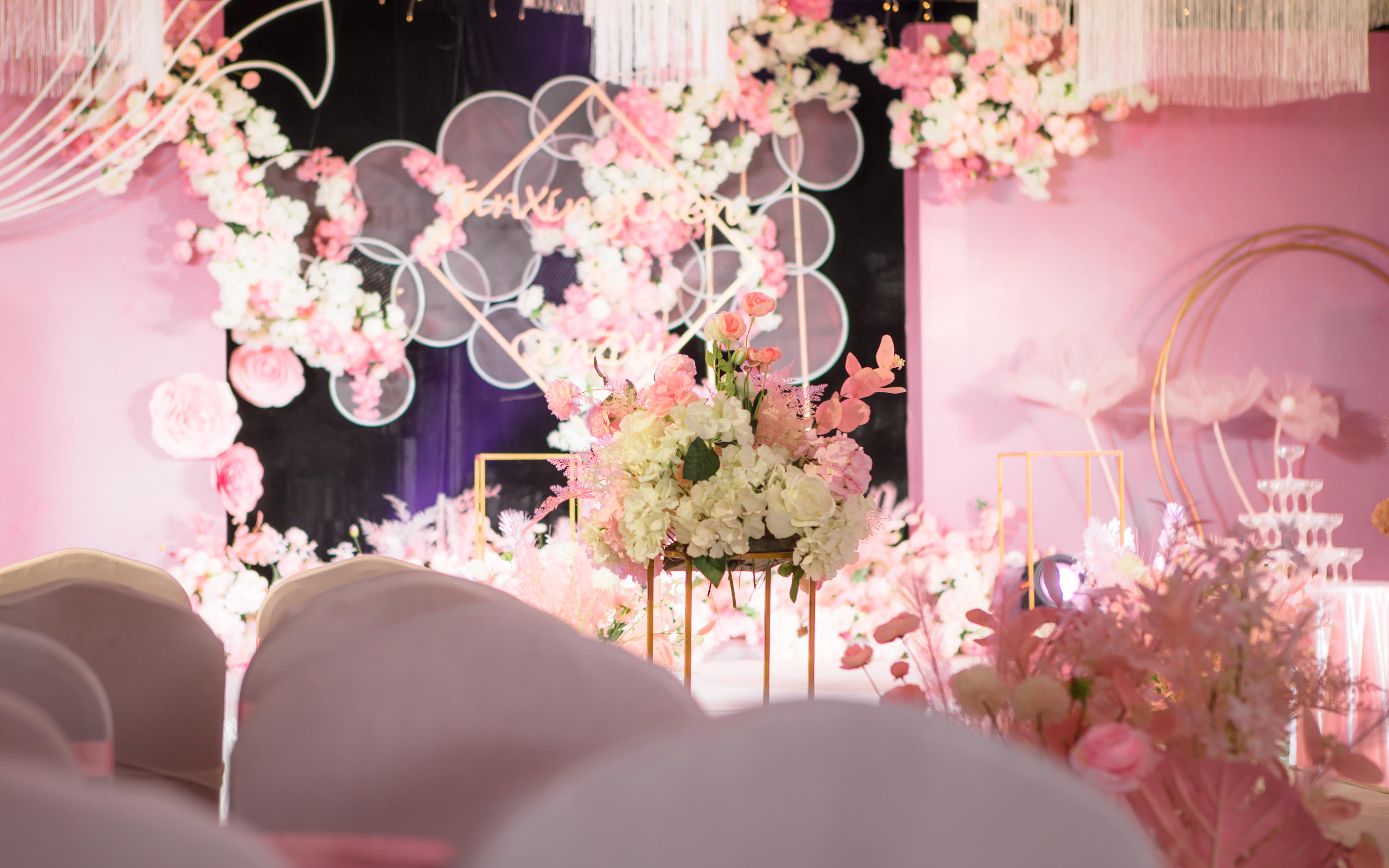 【陷落美好，满益温柔】—偶遇花开婚礼设计