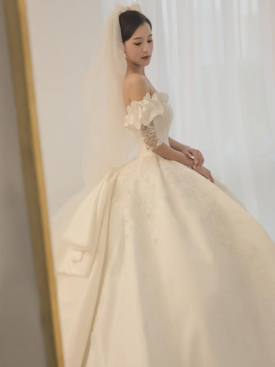 轻奢嫁衣跟妆套餐（含伴郎伴娘服）