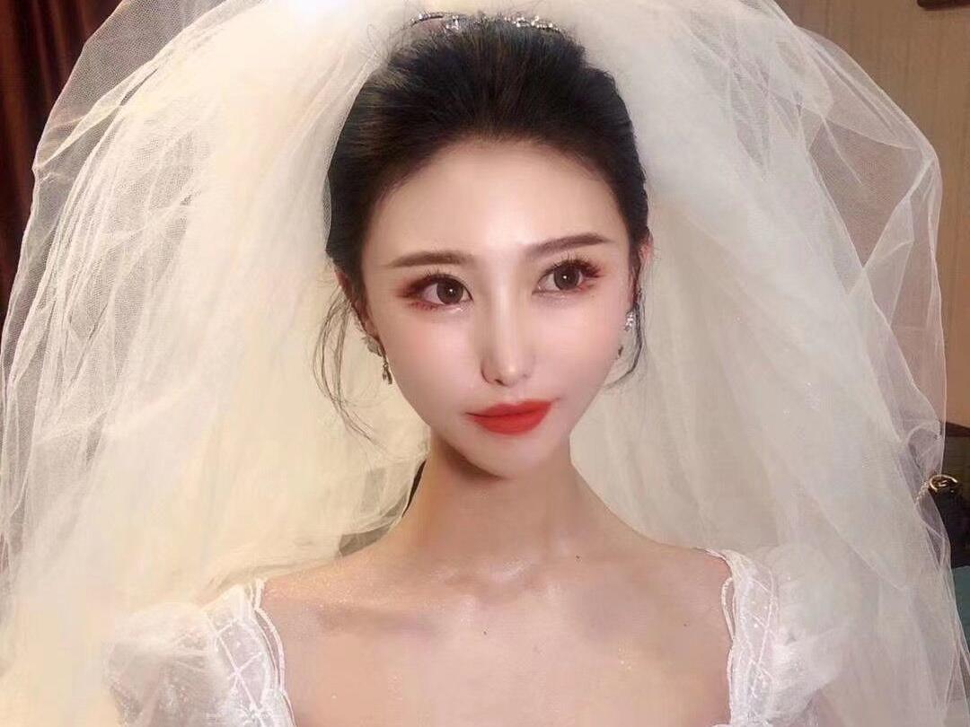 资深档全程跟妆3套造型时尚唯美 送妈妈妆