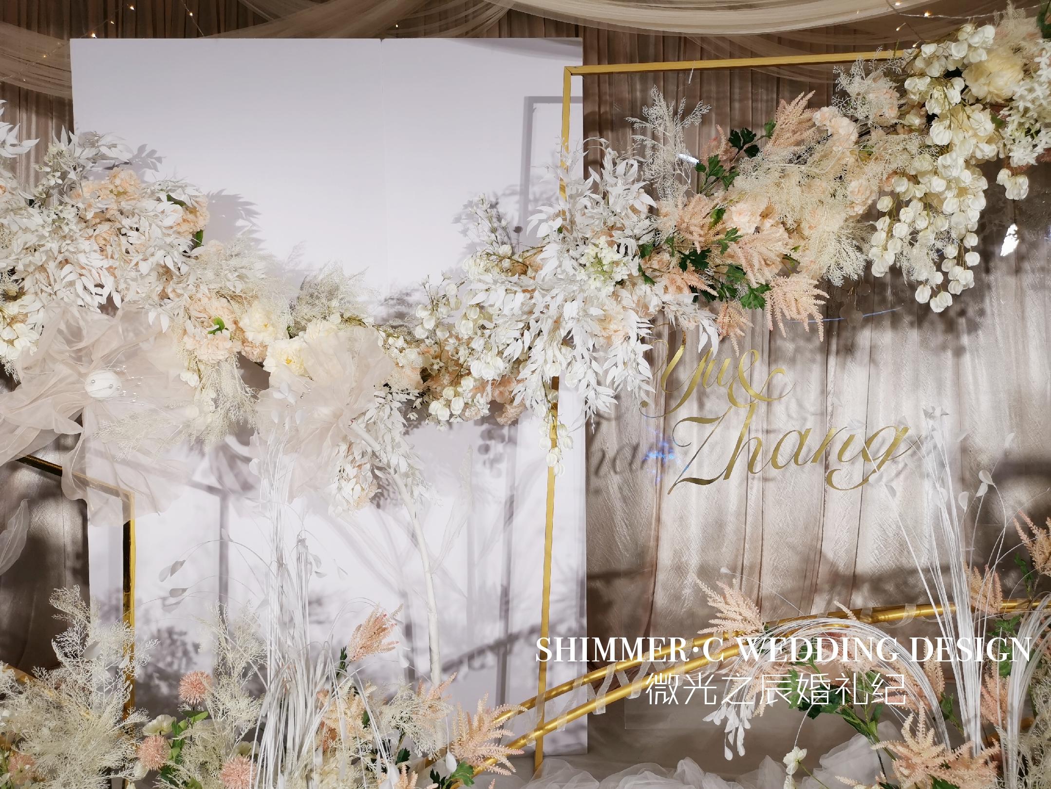 私人订制套餐+高端四大金刚+大气装饰