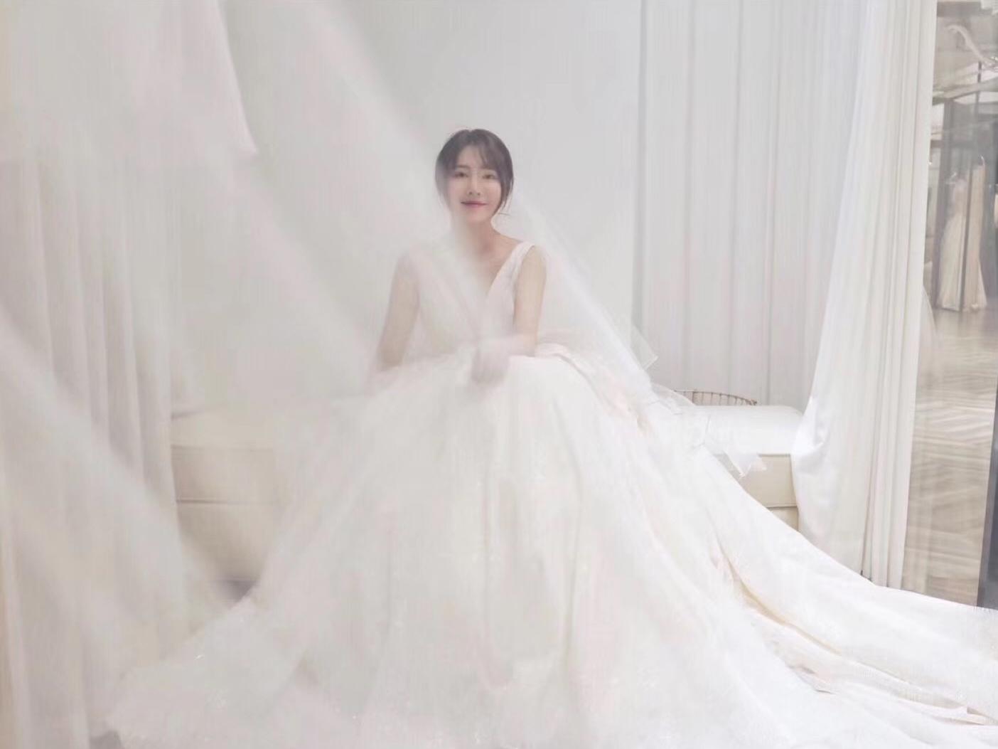 奢华公主宫廷风大长拖尾蓬蓬感恩主纱