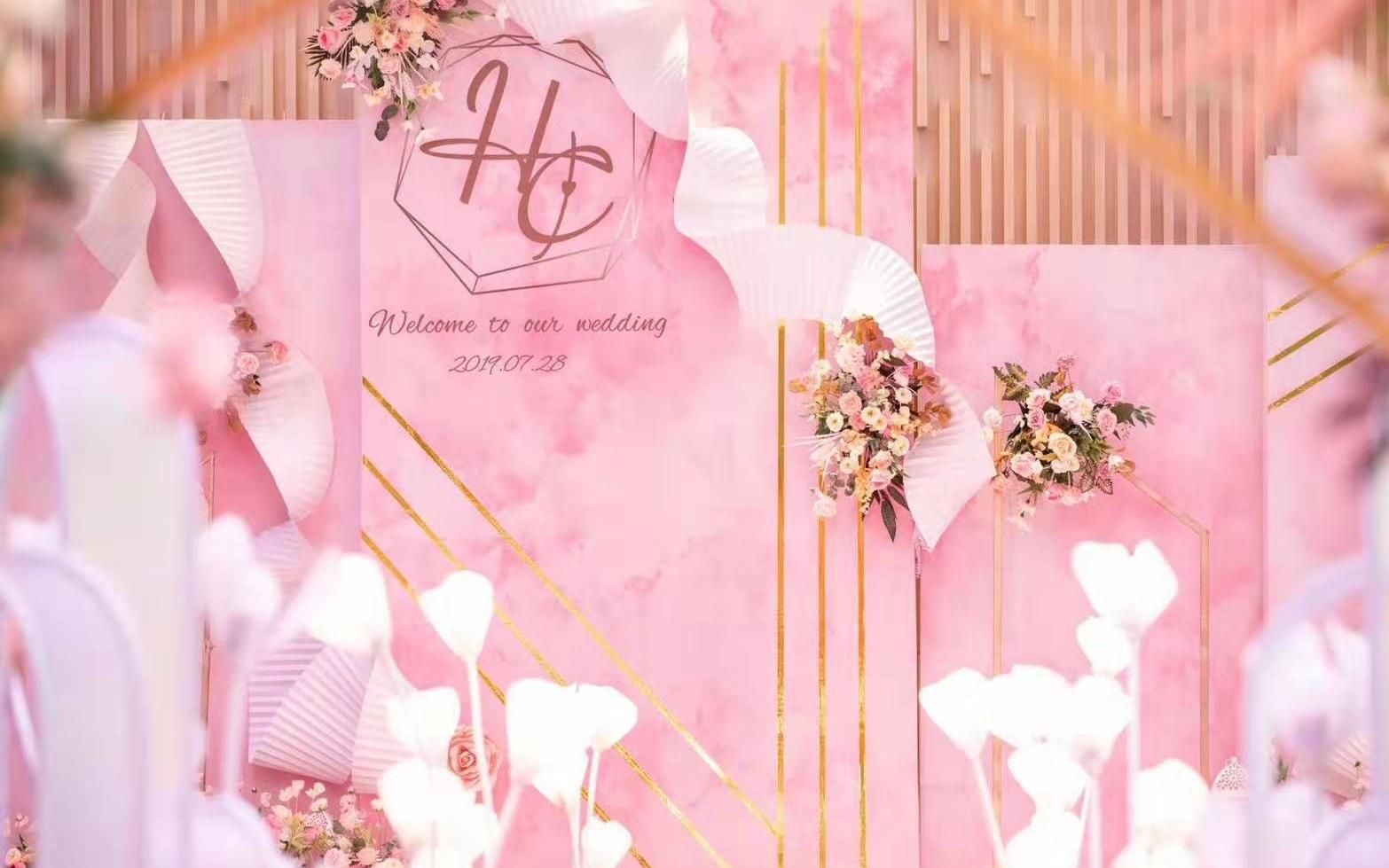 婚庆布置辅助系列灯光为主