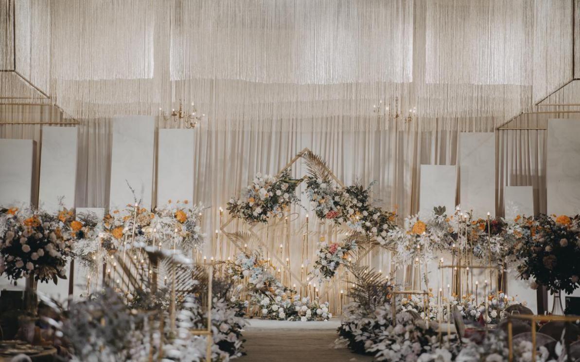 米兰婚礼 ▏【一生所爱】香槟金婚礼布置赏析