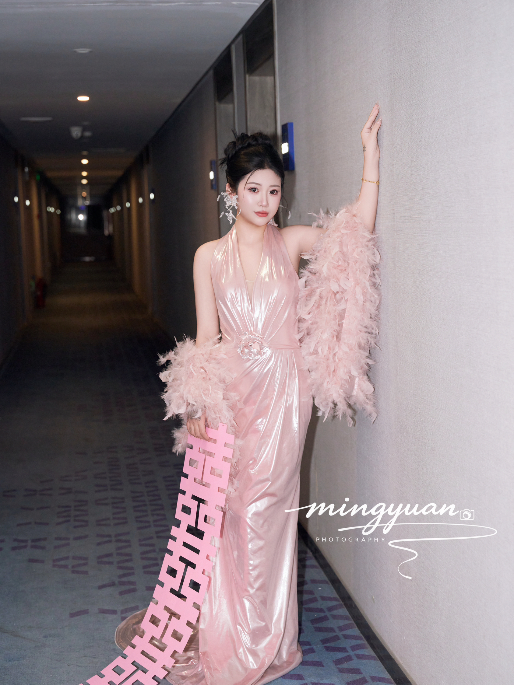 一场婚礼，承载着太多人的故事