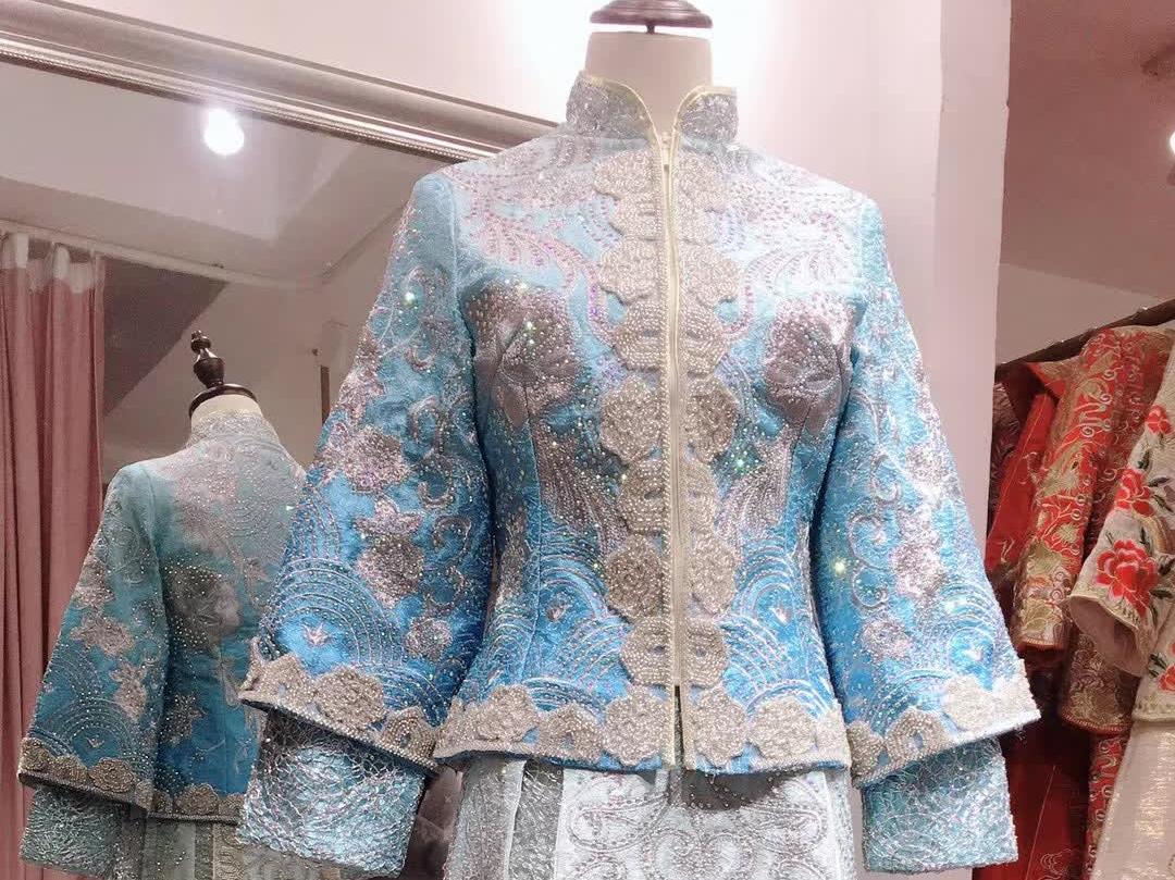 艾尔纱婚纱馆新款马来褂爆款来袭