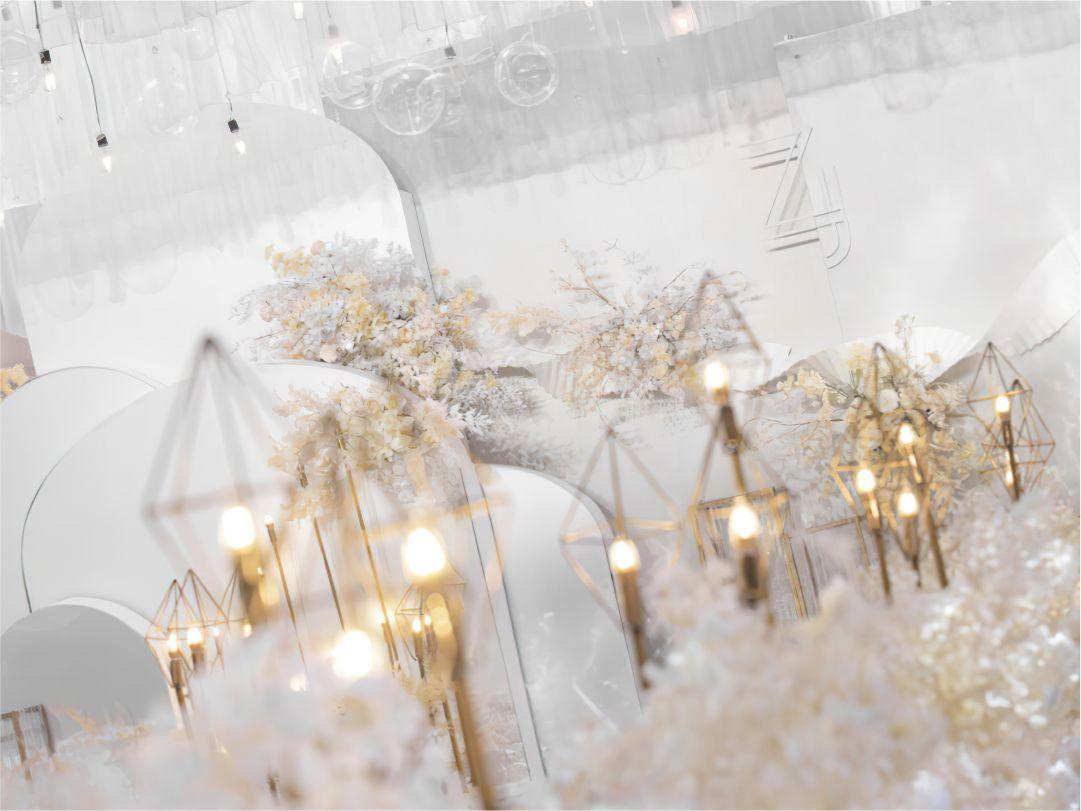 《纯粹》新款韩式白色香槟色系列含四大金刚音响灯光