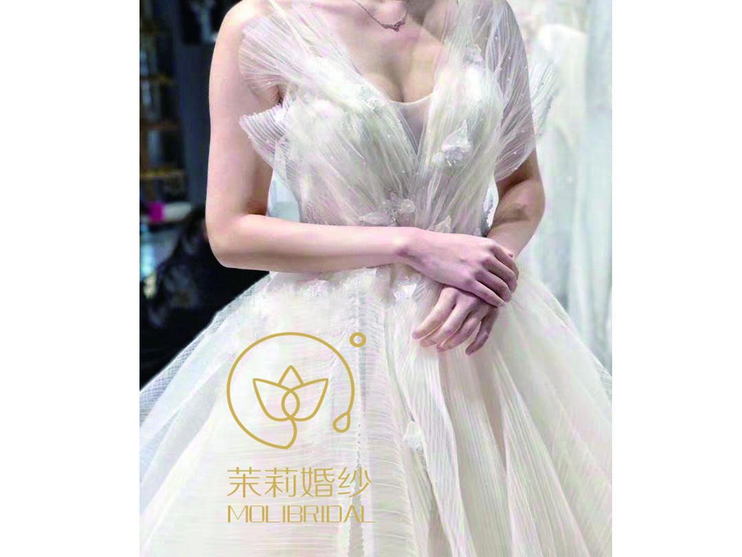【四件套租赁】两件婚纱+一件敬酒服+一件秀禾