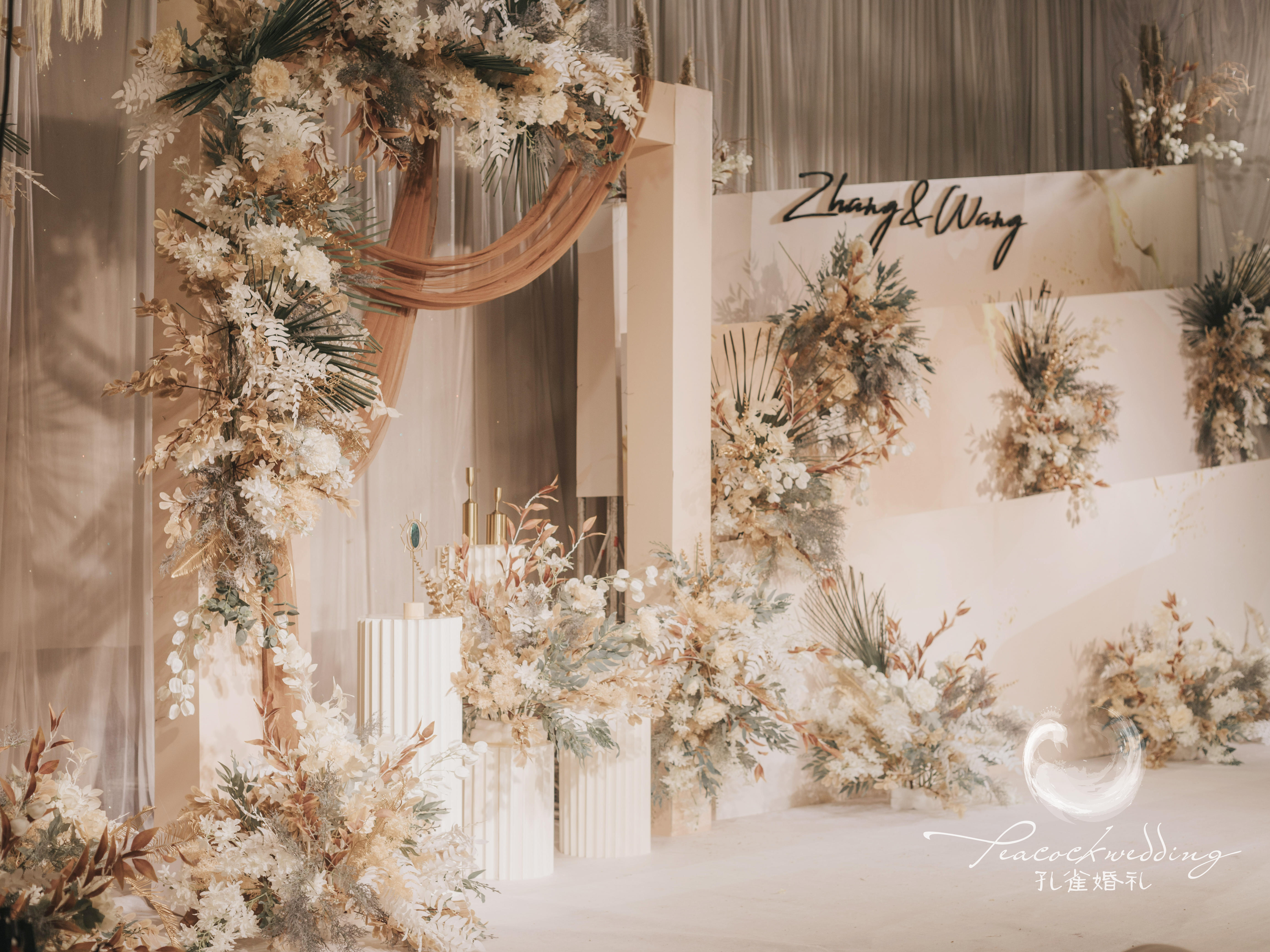 【洛阳孔雀婚礼}】正升金熙.香槟色花艺满分作品