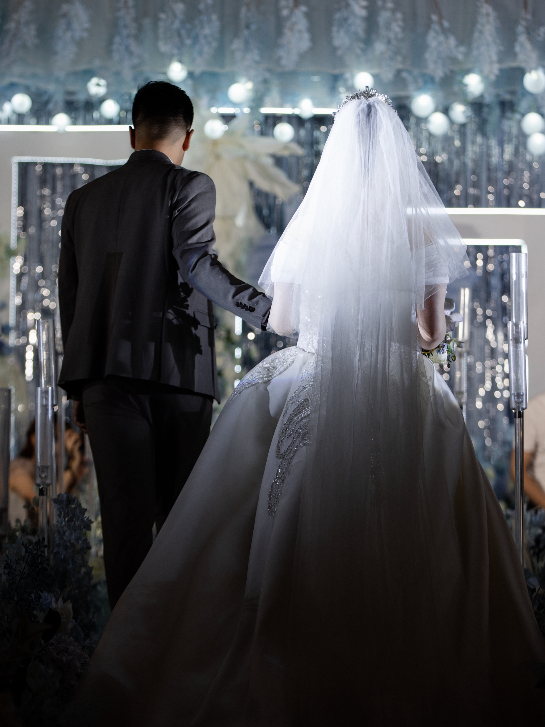 激動(dòng)已久的心在婚禮那天呈現(xiàn)