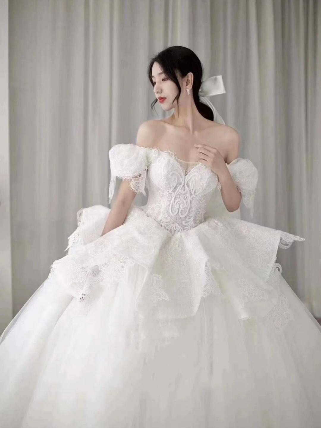 【爱嫁】品质婚纱显瘦大拖尾套餐  送伴娘服