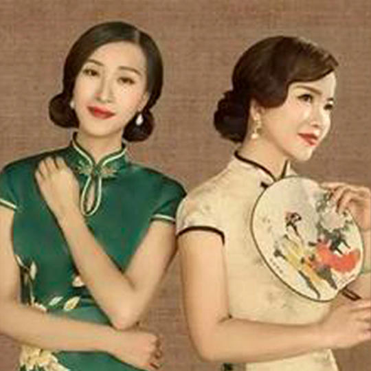 闺蜜照情侣照+整体妆面打造