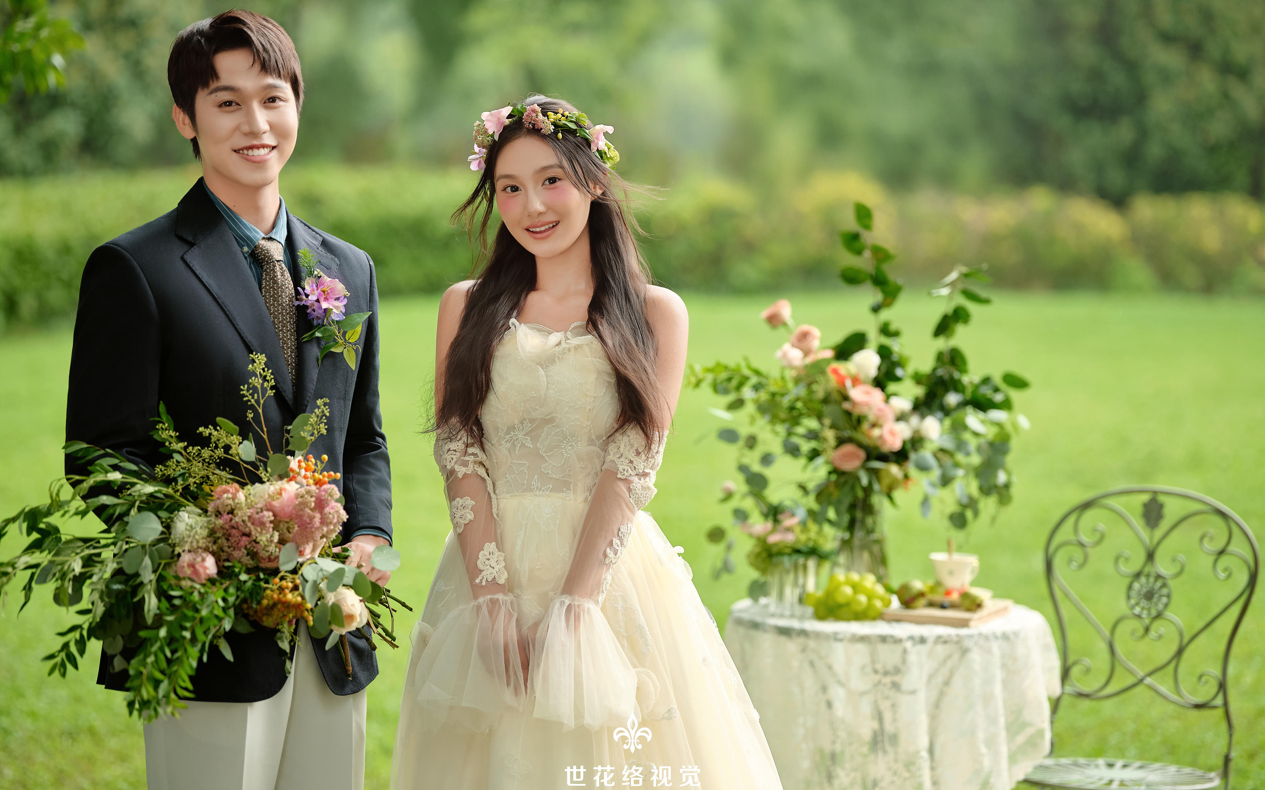 甜妹快拍❗️超美的森系婚纱照姿势合集