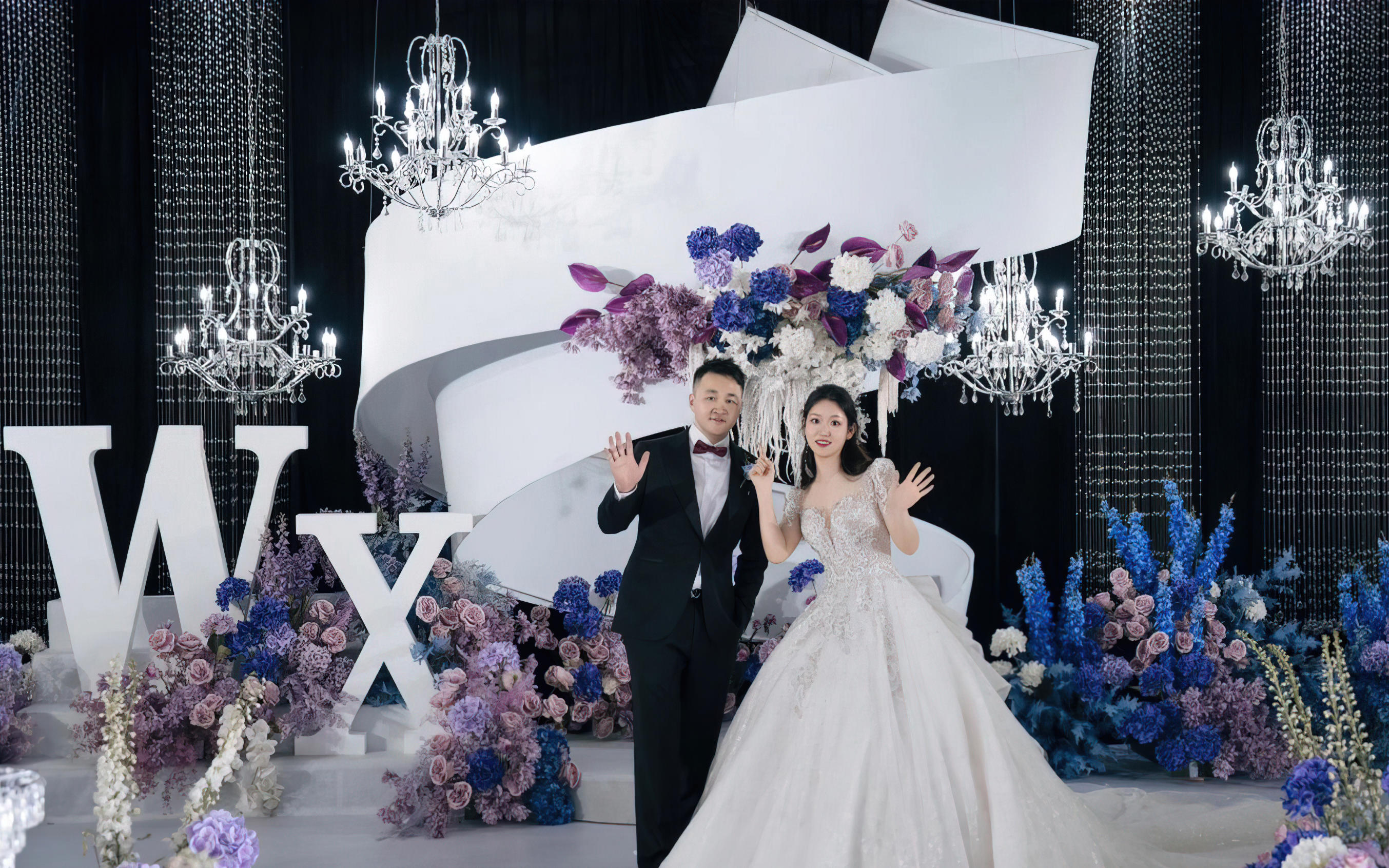 淡雅的紫色系婚礼也有意想不到的效果 美丽的水晶吊
