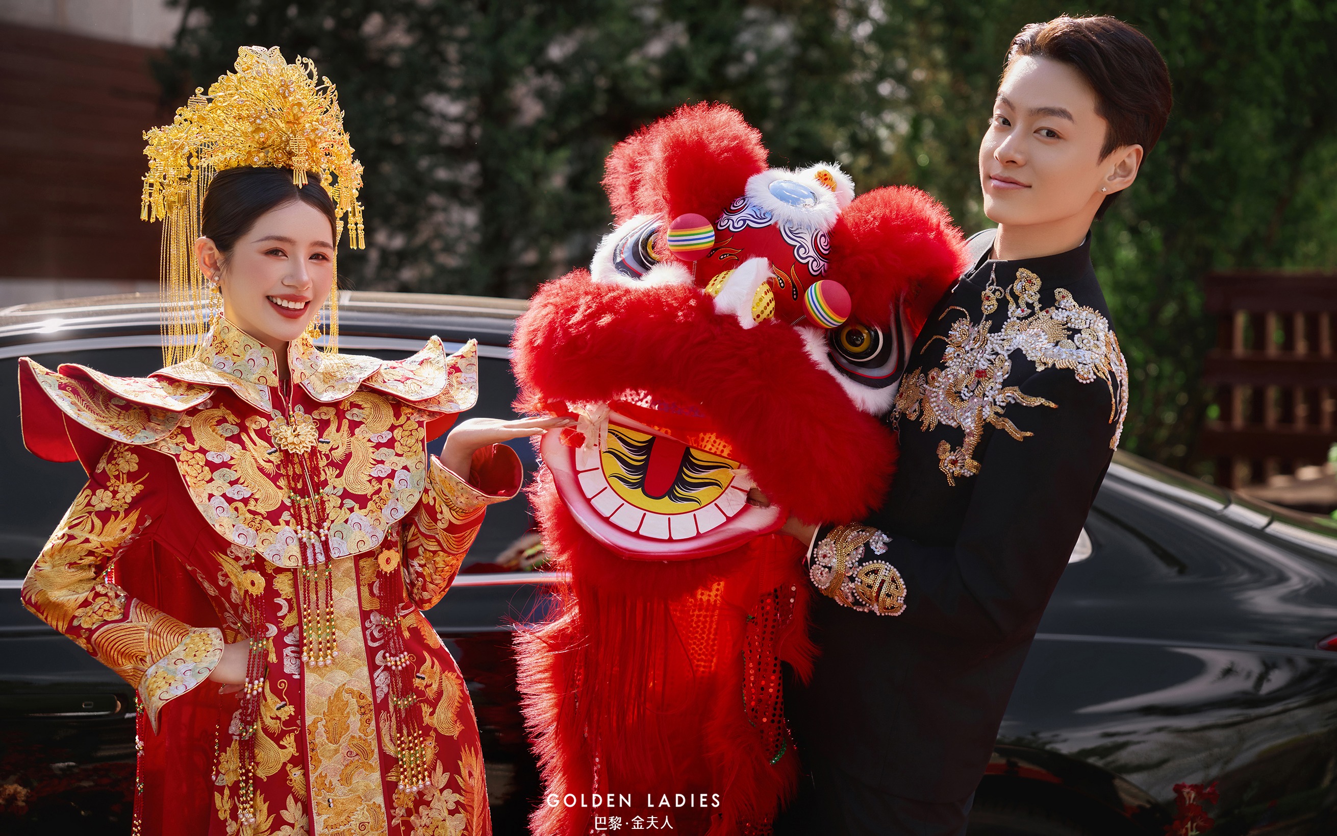 近期超火的“婚车＋红地毯”你拍了吗？