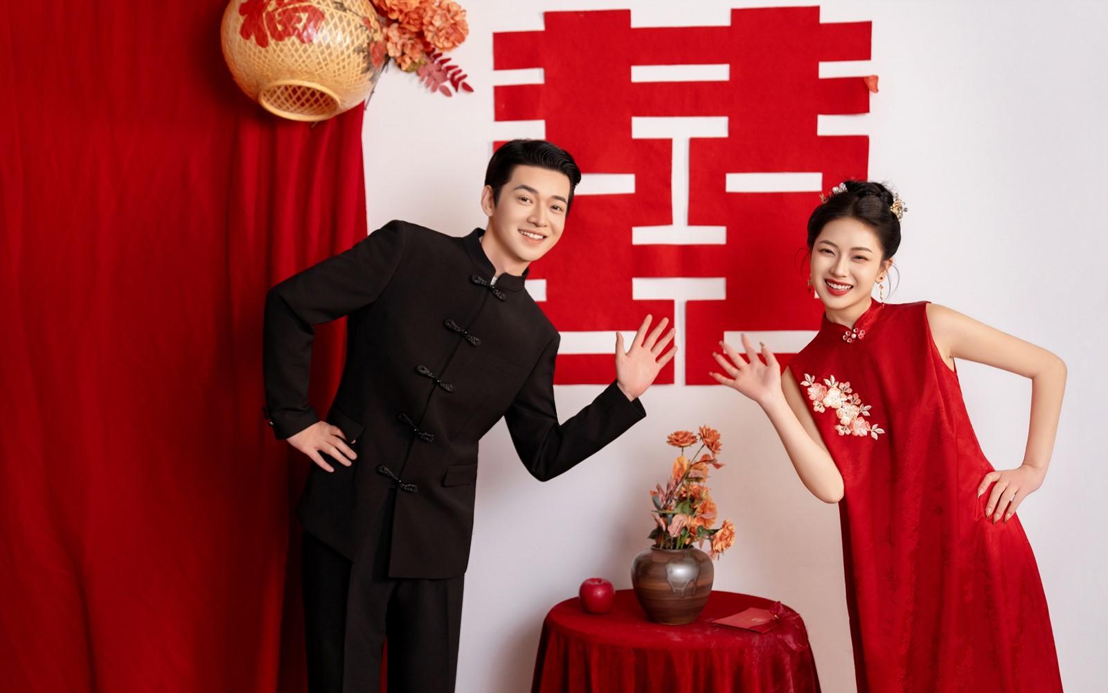 也太甜了叭??喜嫁婚紗照又出新風格啦??