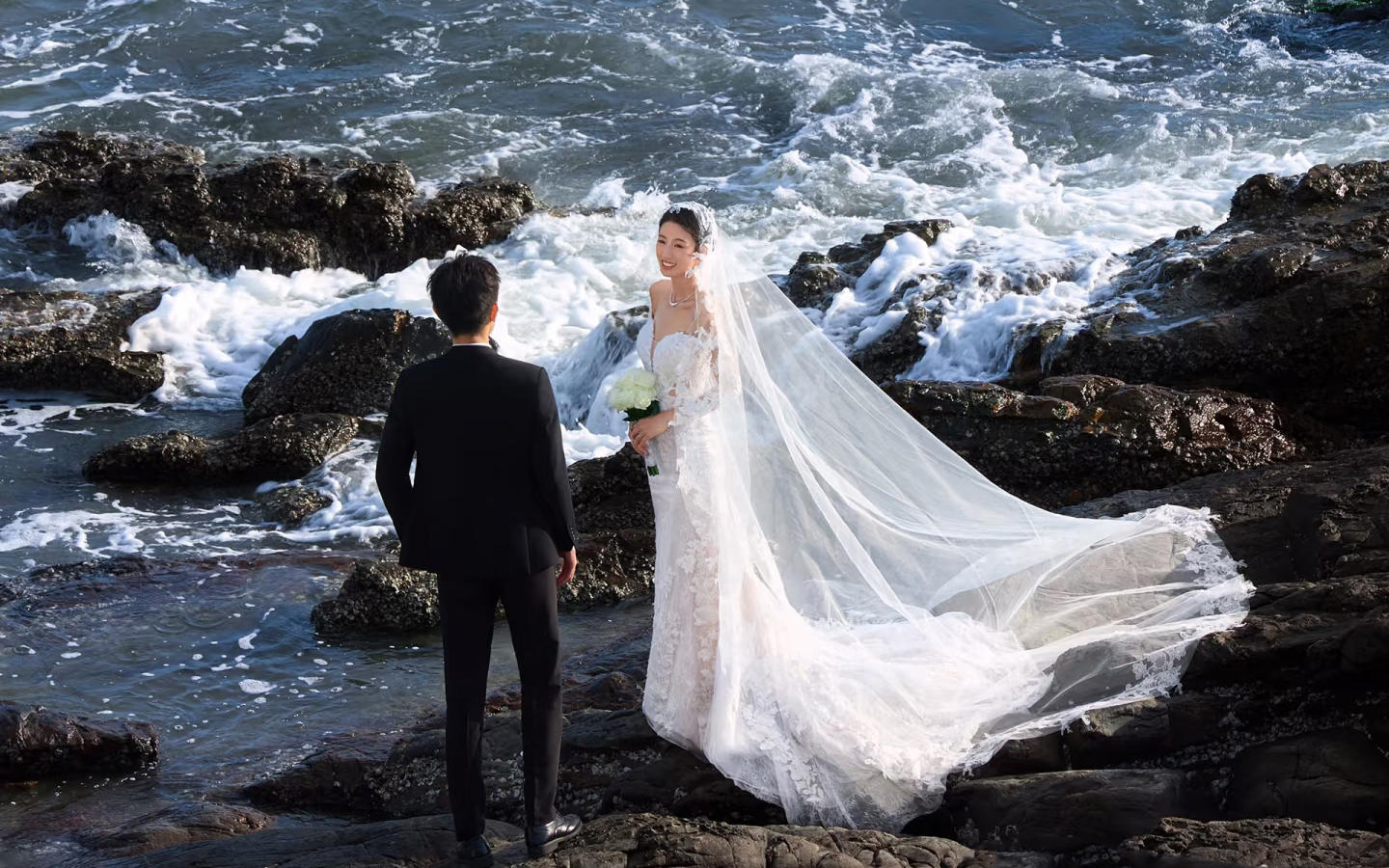 海景电影系列⚫海景礁石婚纱照越看越心动