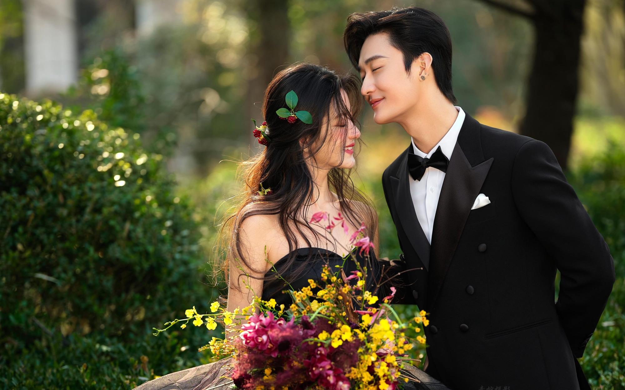 ♥甜美高级的黑纱森系婚纱照太绝了~