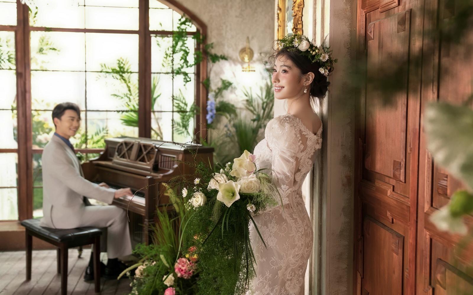 很難不心動(dòng)誒~掉進(jìn)童話里的法式花房婚紗照