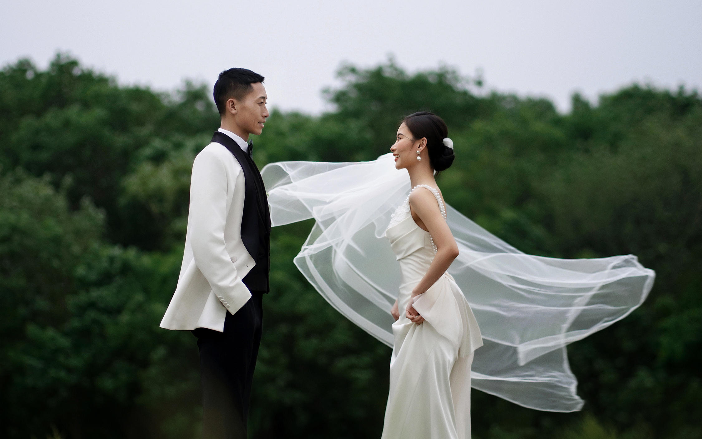 【57映画】客片分享-草坪婚纱照