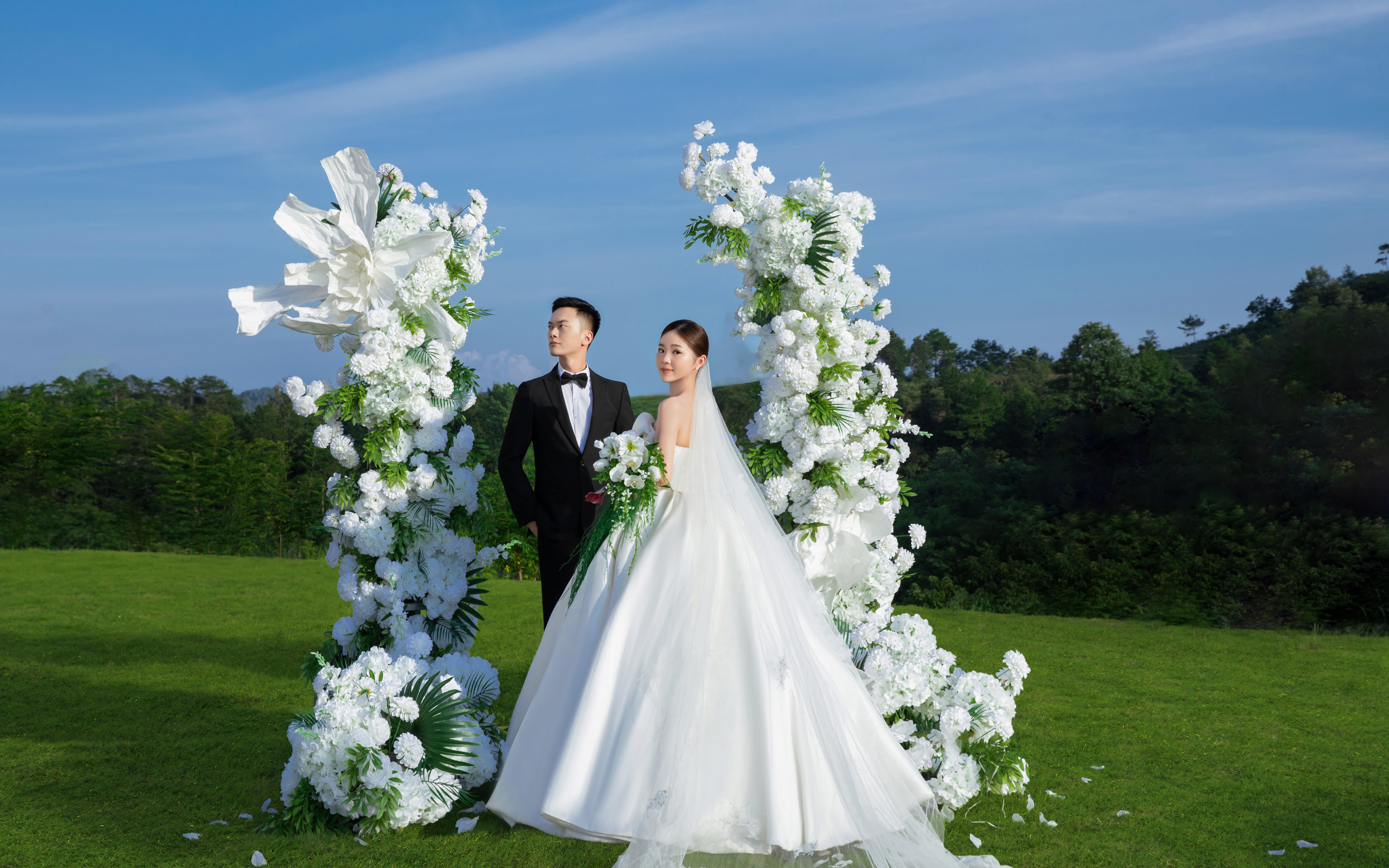 目的地婚礼草坪婚纱照/法式复古