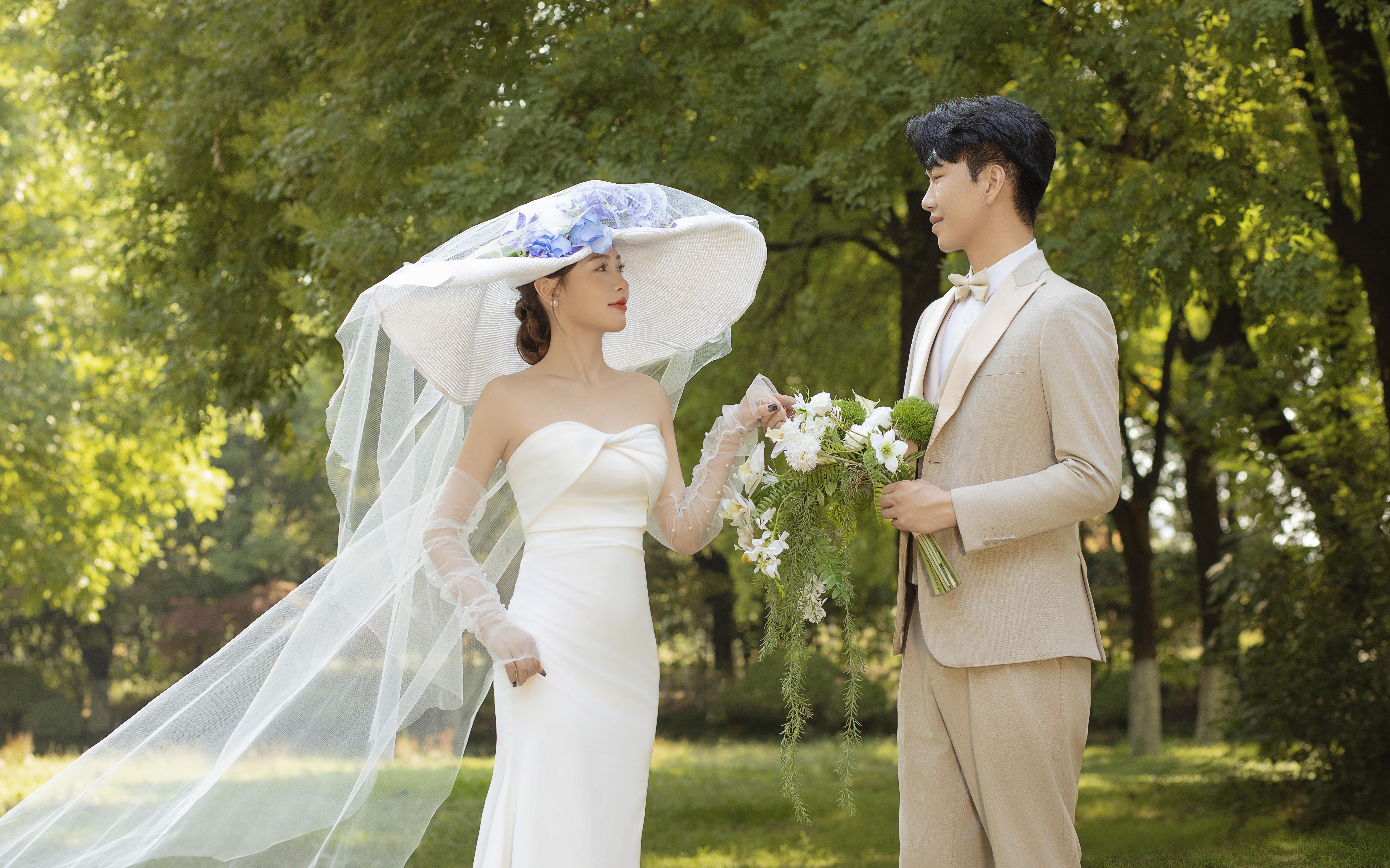 美遇婚纱摄影-外景草坪 复古法式