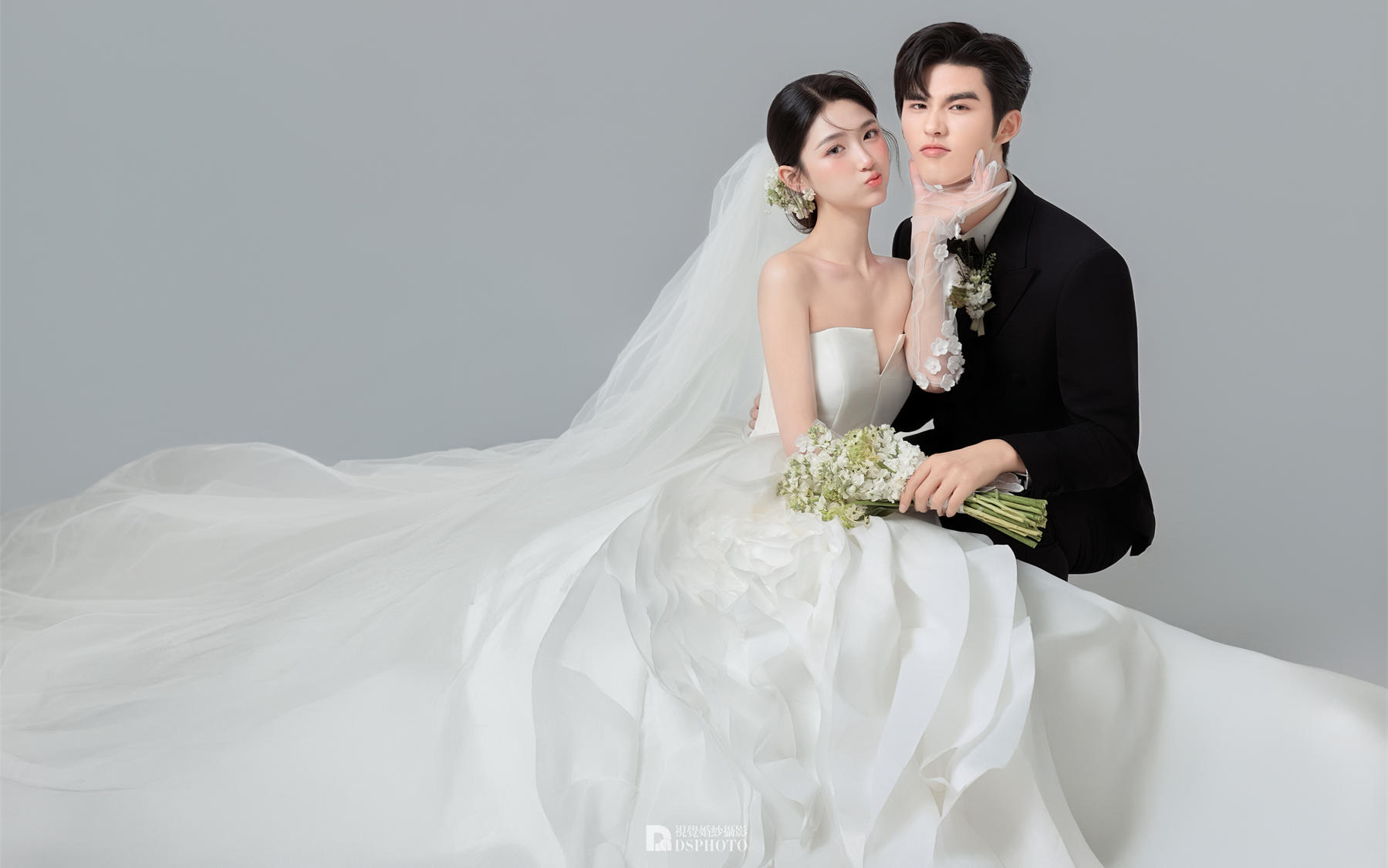 備婚姐妹必看！主紗婚紗照這么拍，高級(jí)感拿捏死了?
