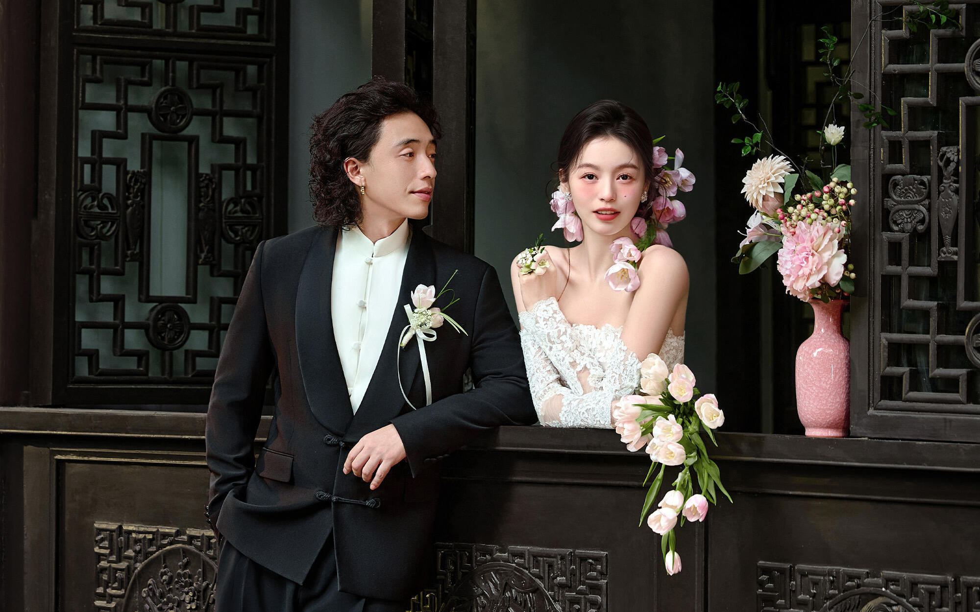 淪陷于中式浪漫| 園林新中式婚紗照 每一張都散發(fā)