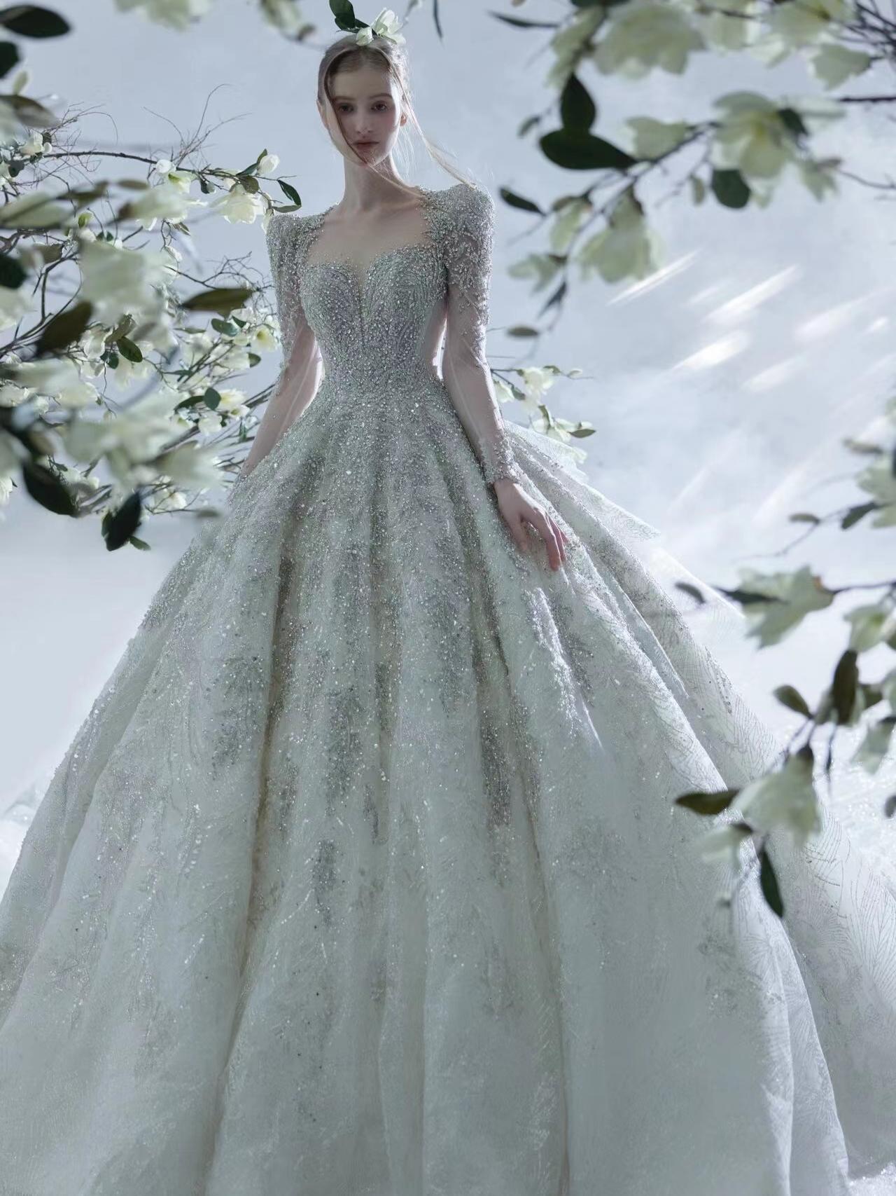 殿堂级重工钉珠一字肩主纱