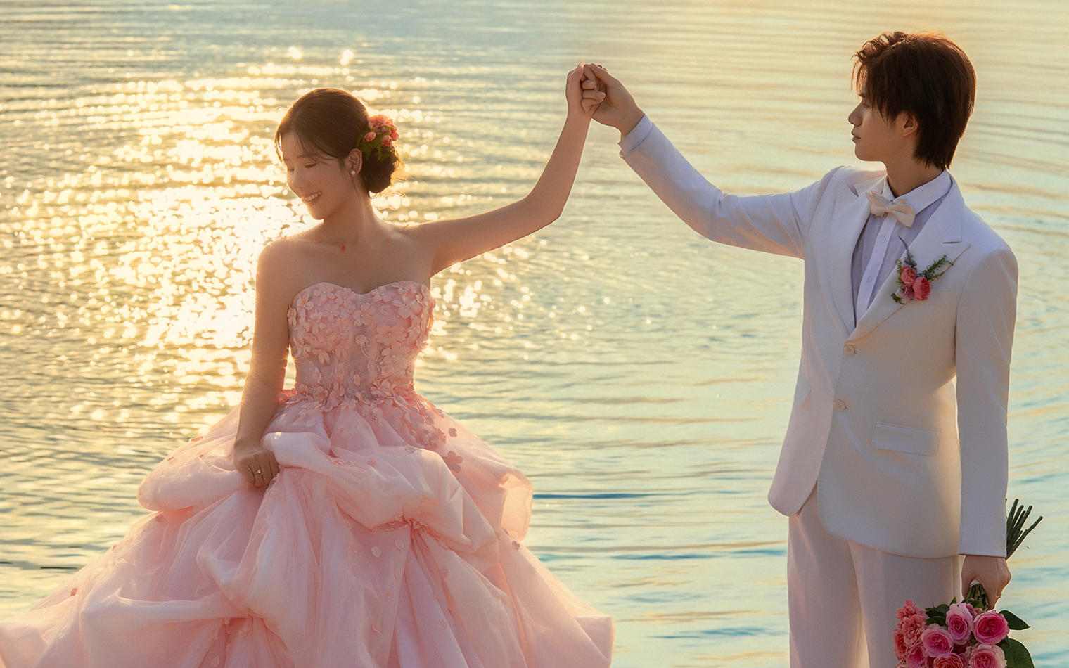 法式夕陽(yáng)婚紗照~