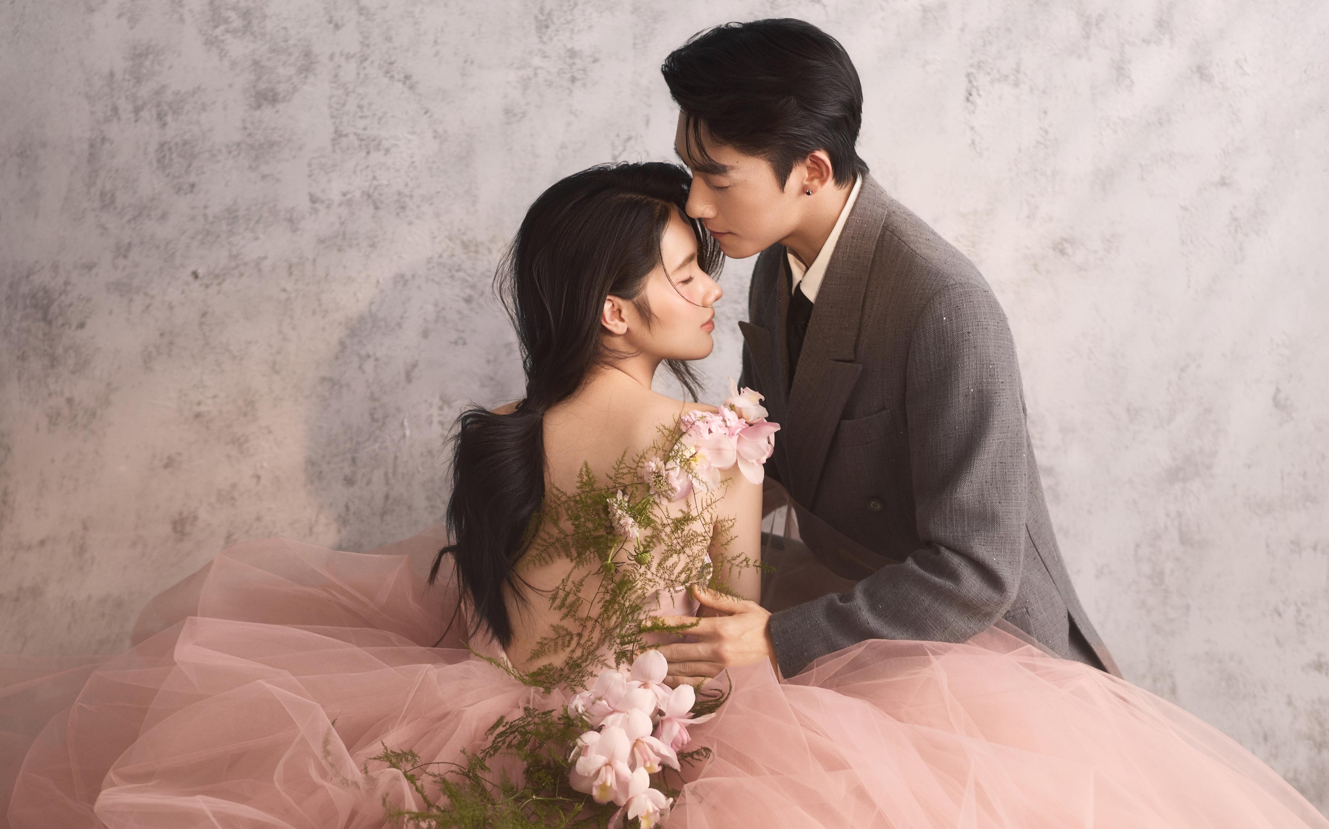 沦陷在光影韩系温柔里🌸这组轻婚纱太戳啦