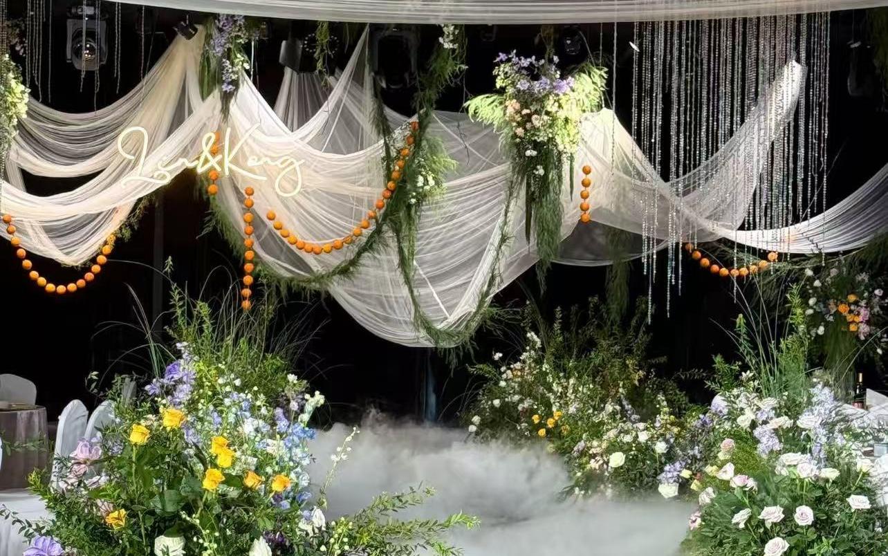 白绿色韩式纱幔婚礼