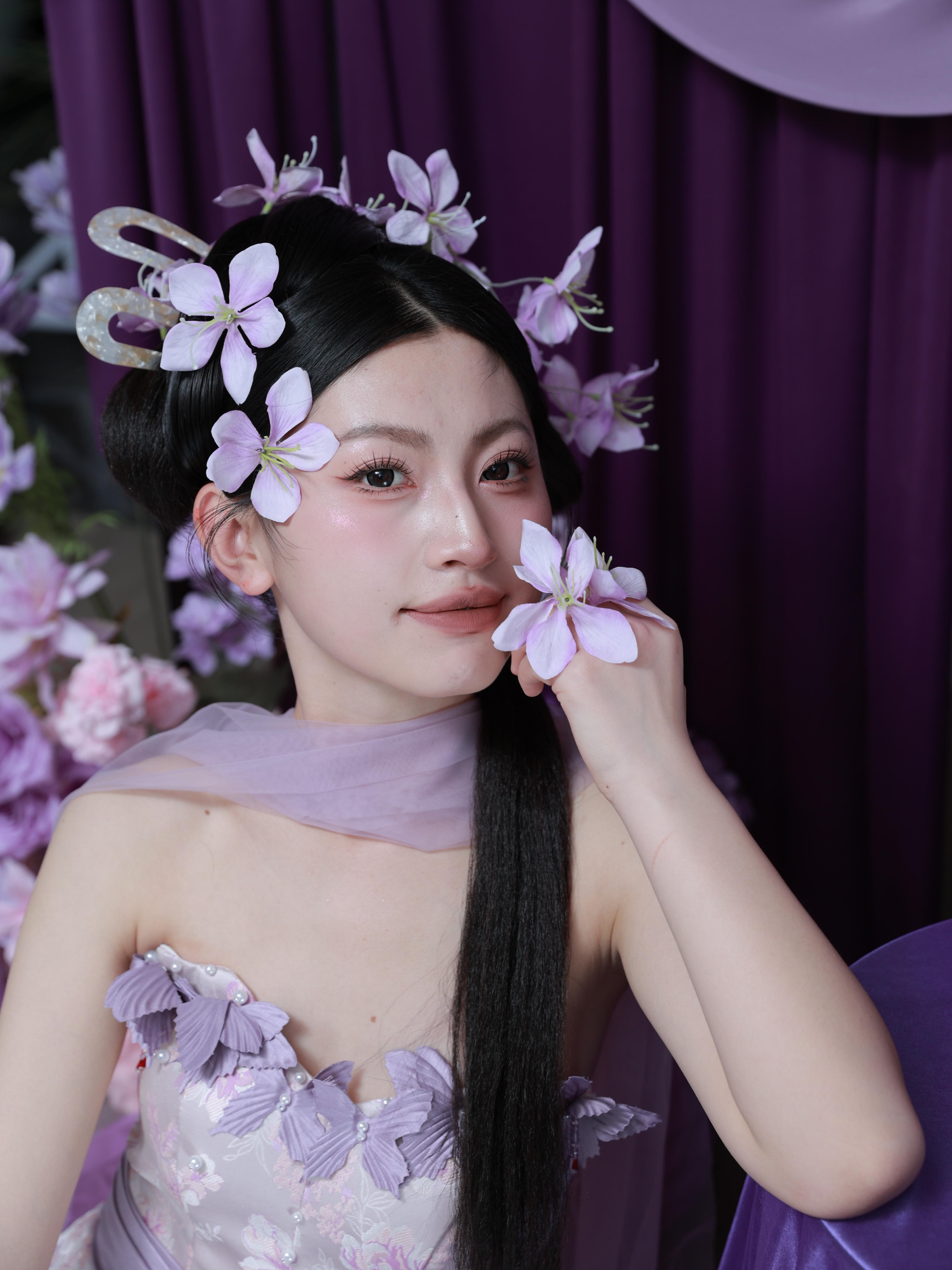你回头一笑，我沦陷一生💘