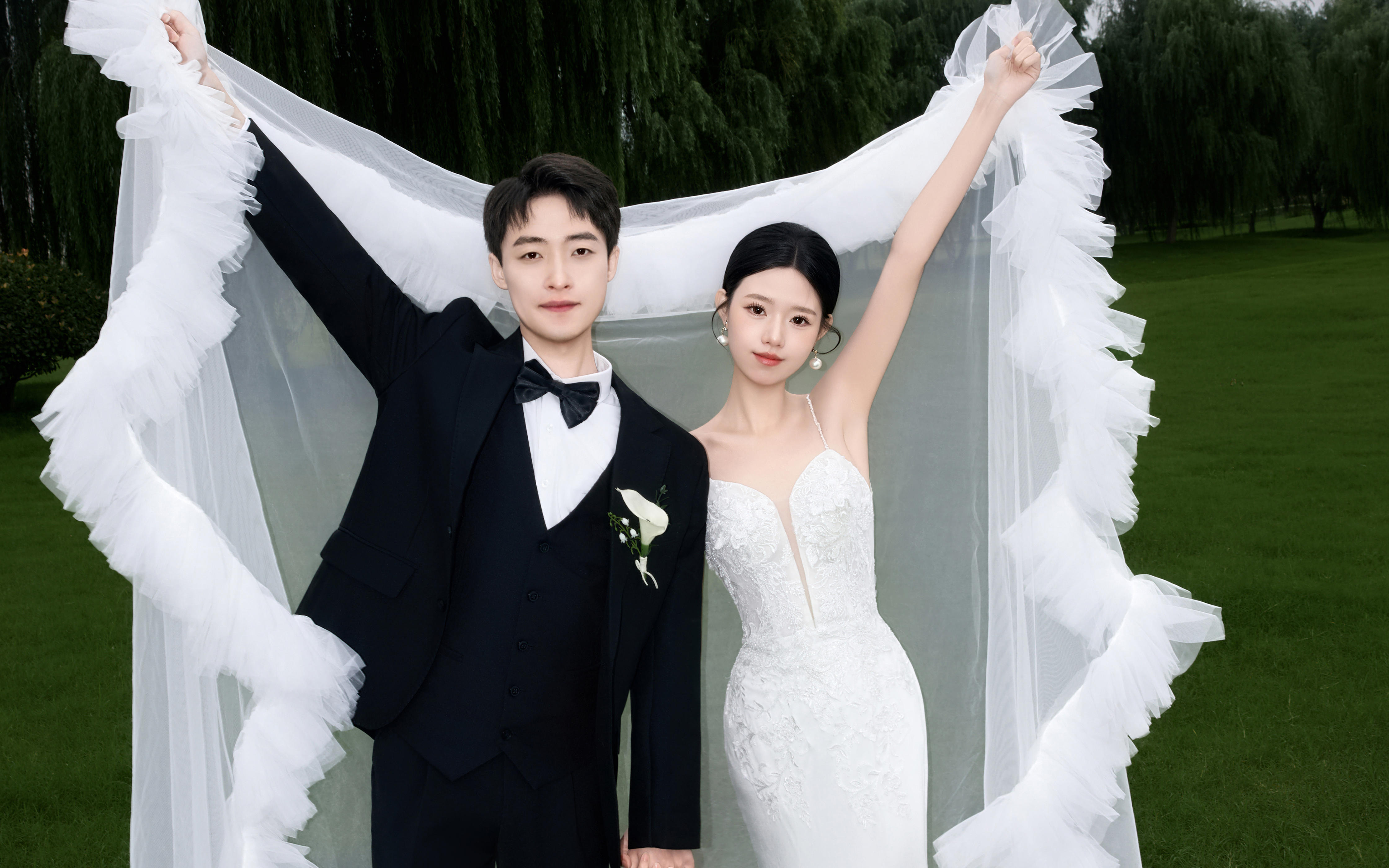 【米蘭尊榮】---陽光草地微風，和愛的你