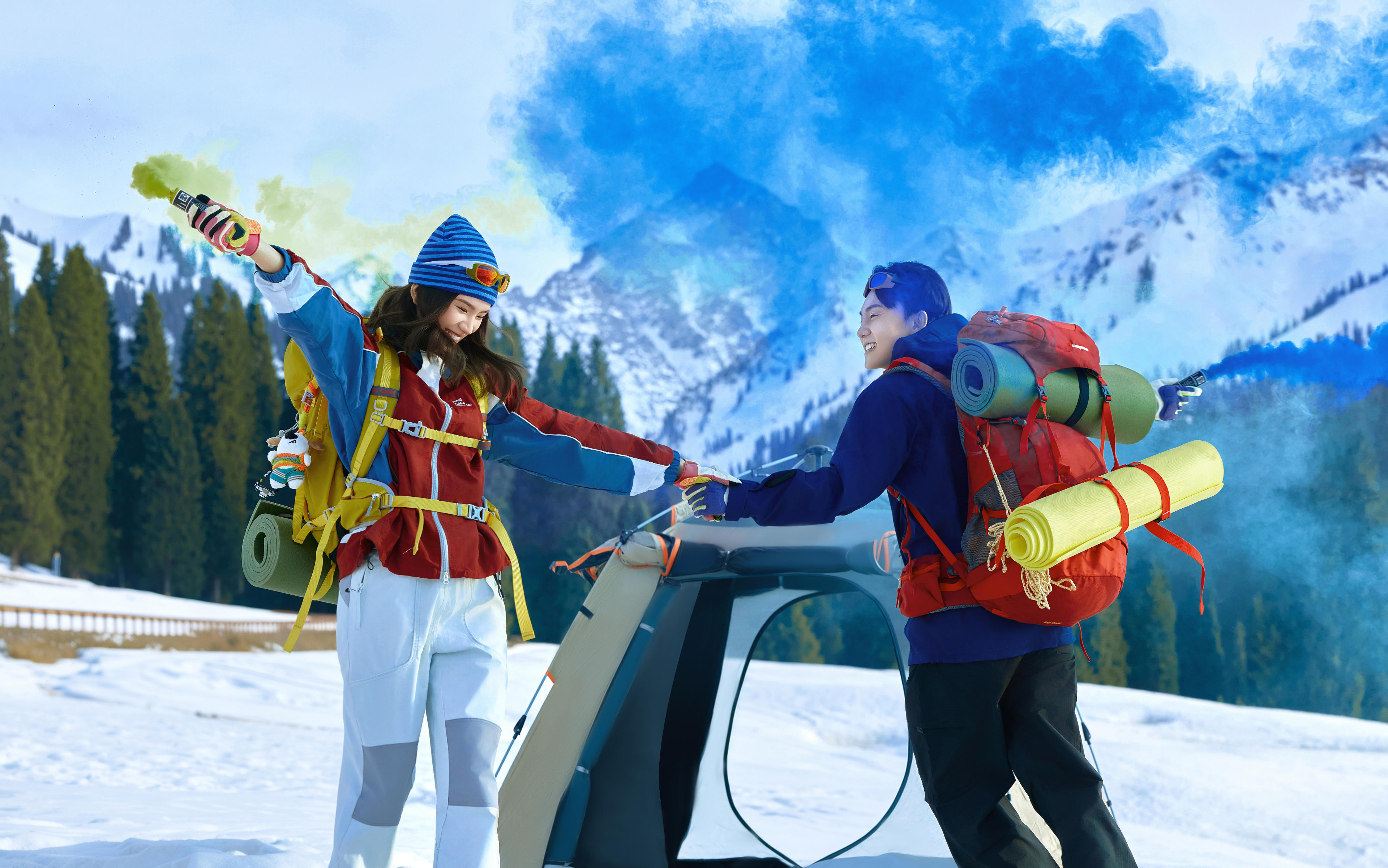 新疆旅拍-庫爾德寧旅行露營風(fēng)雪景婚紗照