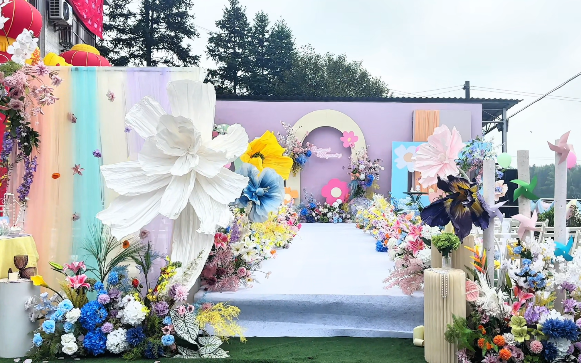 马卡龙撞色多巴胺婚礼