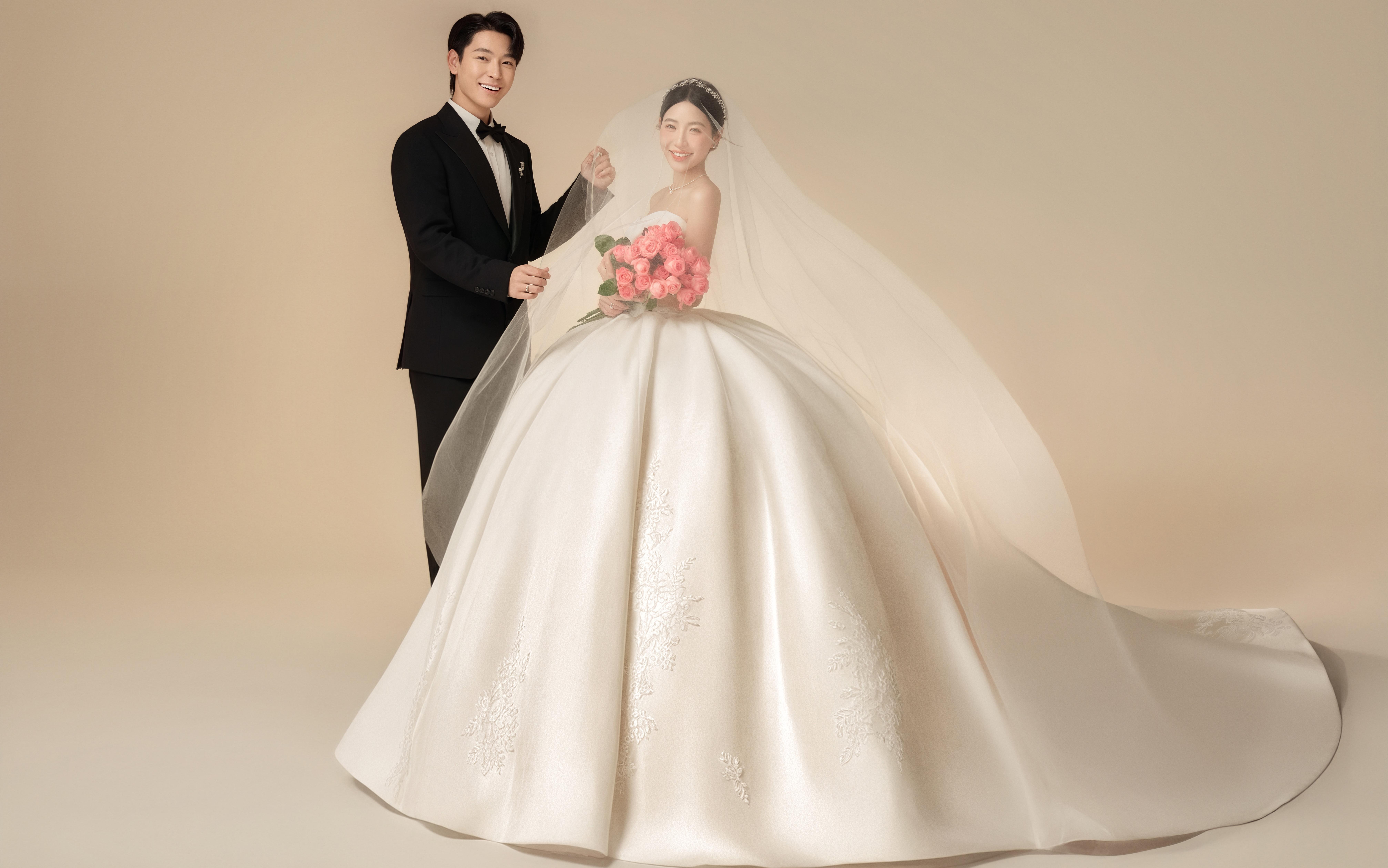 白紗落地的瞬間、才懂“余生有你”不是空話