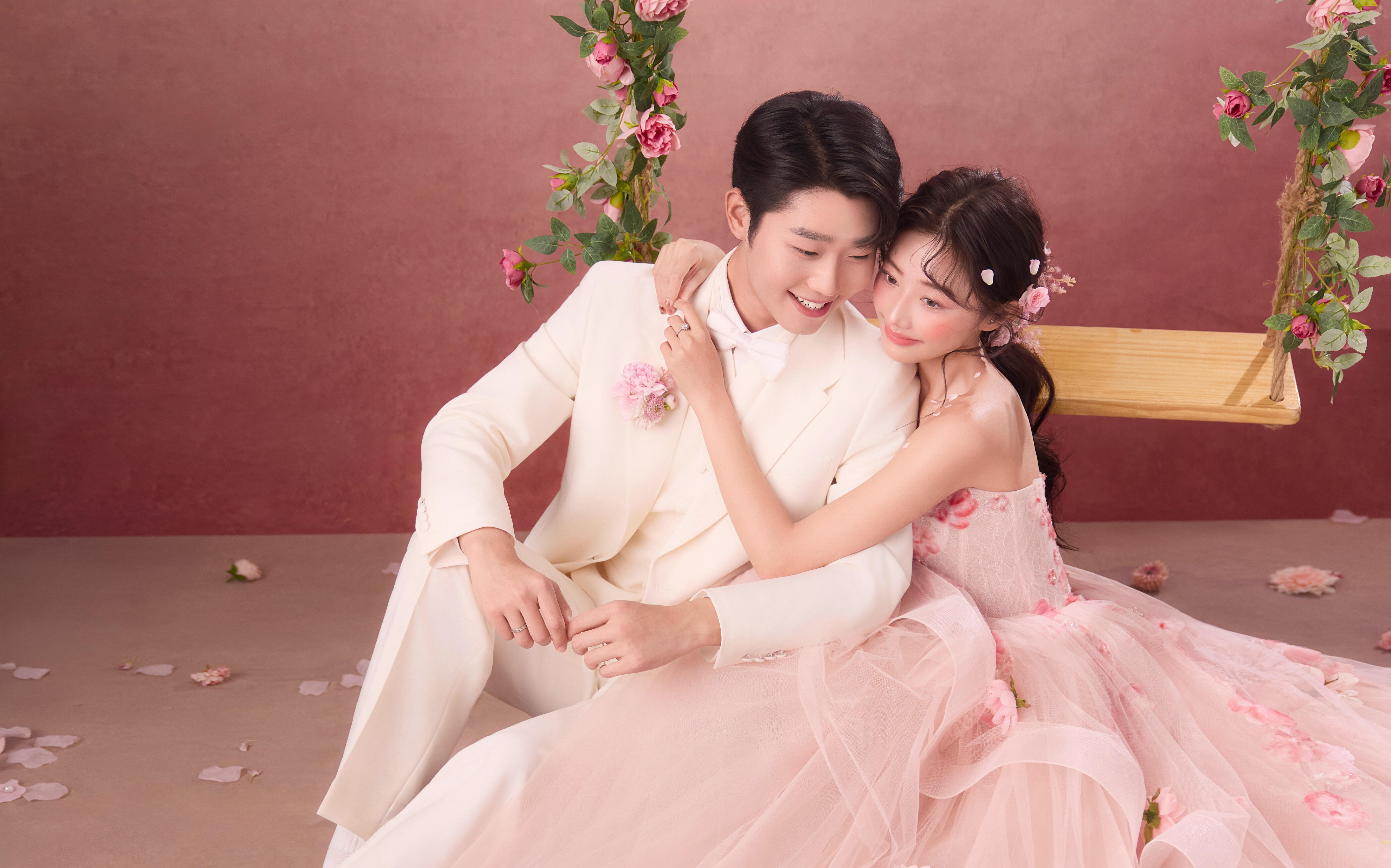 把少女心事揉进粉纱油画里的婚纱照🎀超甜