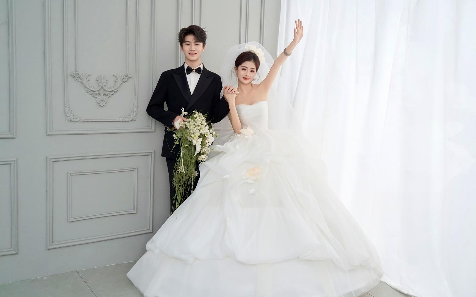 侘寂风-简约高定线条感婚纱照//纯净而永恒