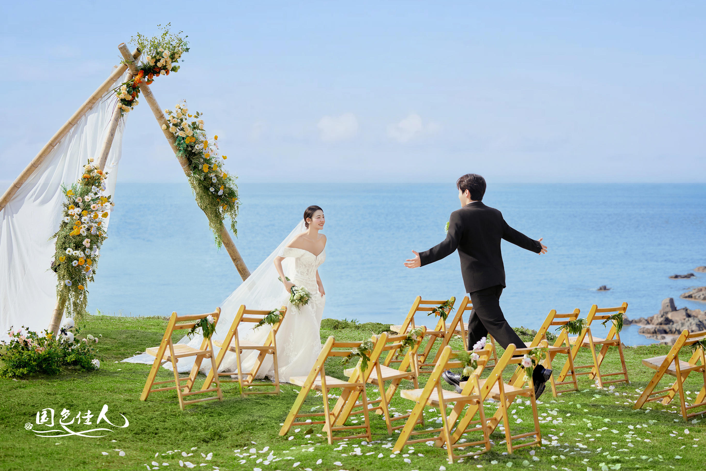 OMG~没骗我！森系草坪婚纱照真的很出片🍃