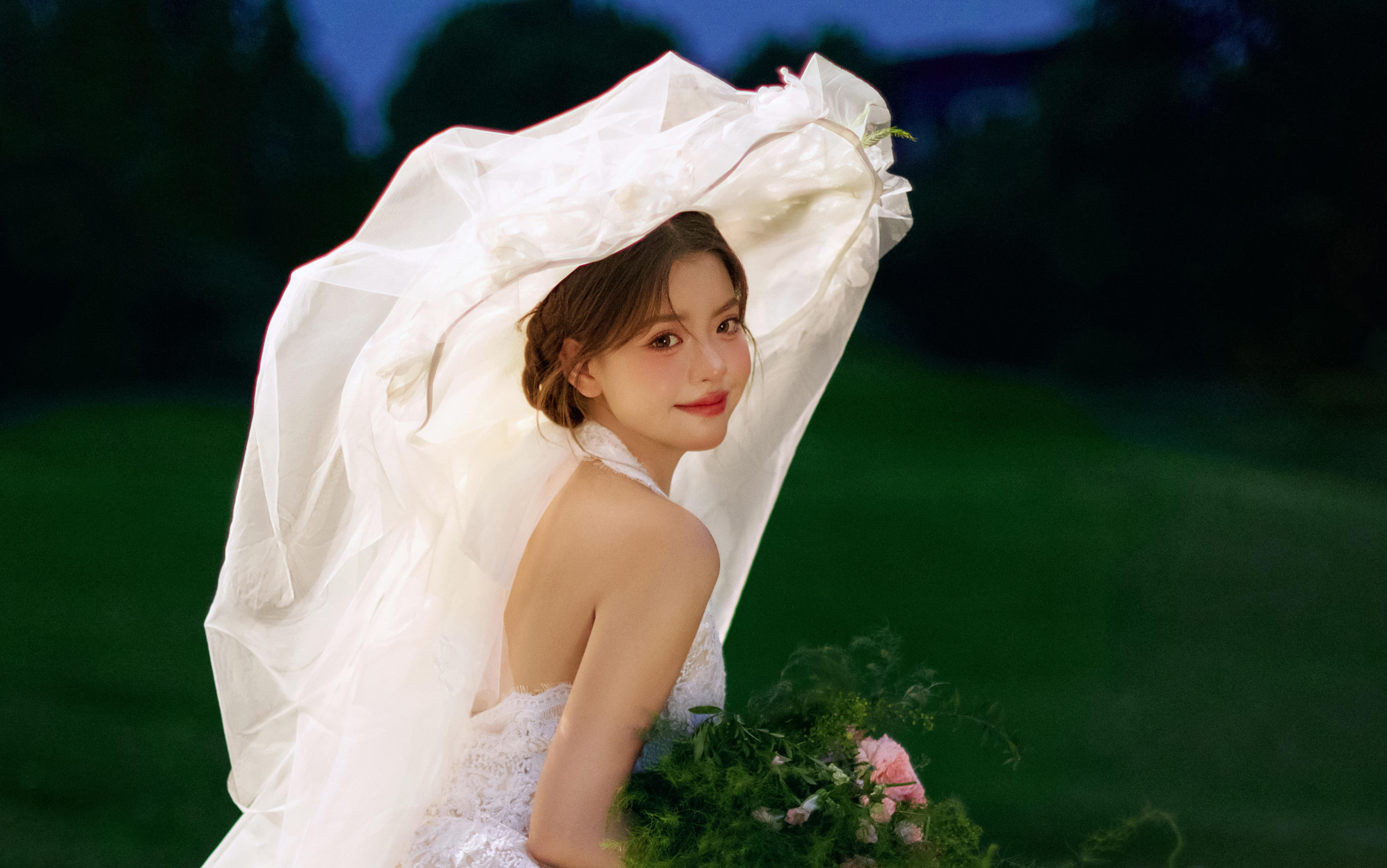 随性温柔浪漫🍃谁拍谁美的法式草坪婚纱照